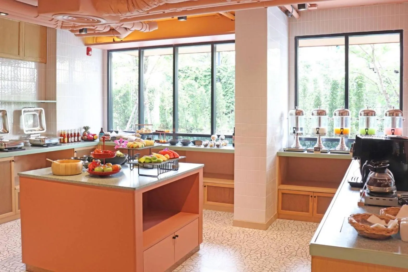 Restaurant/places to eat in The Quarter Ratchathewi by UHG