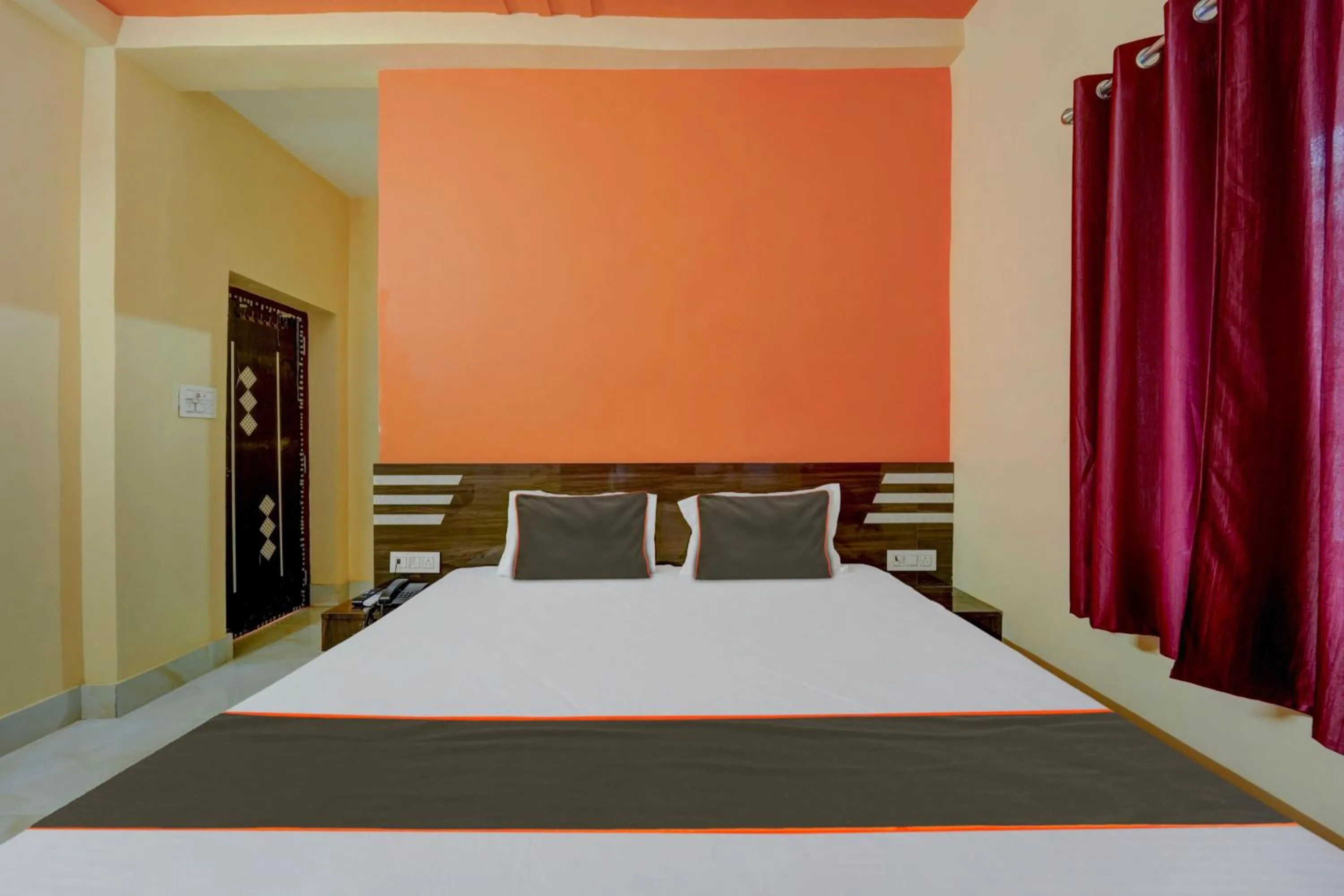 Bedroom, Bed in Hotel O Siddhi Vinayak Hotel & Banquets
