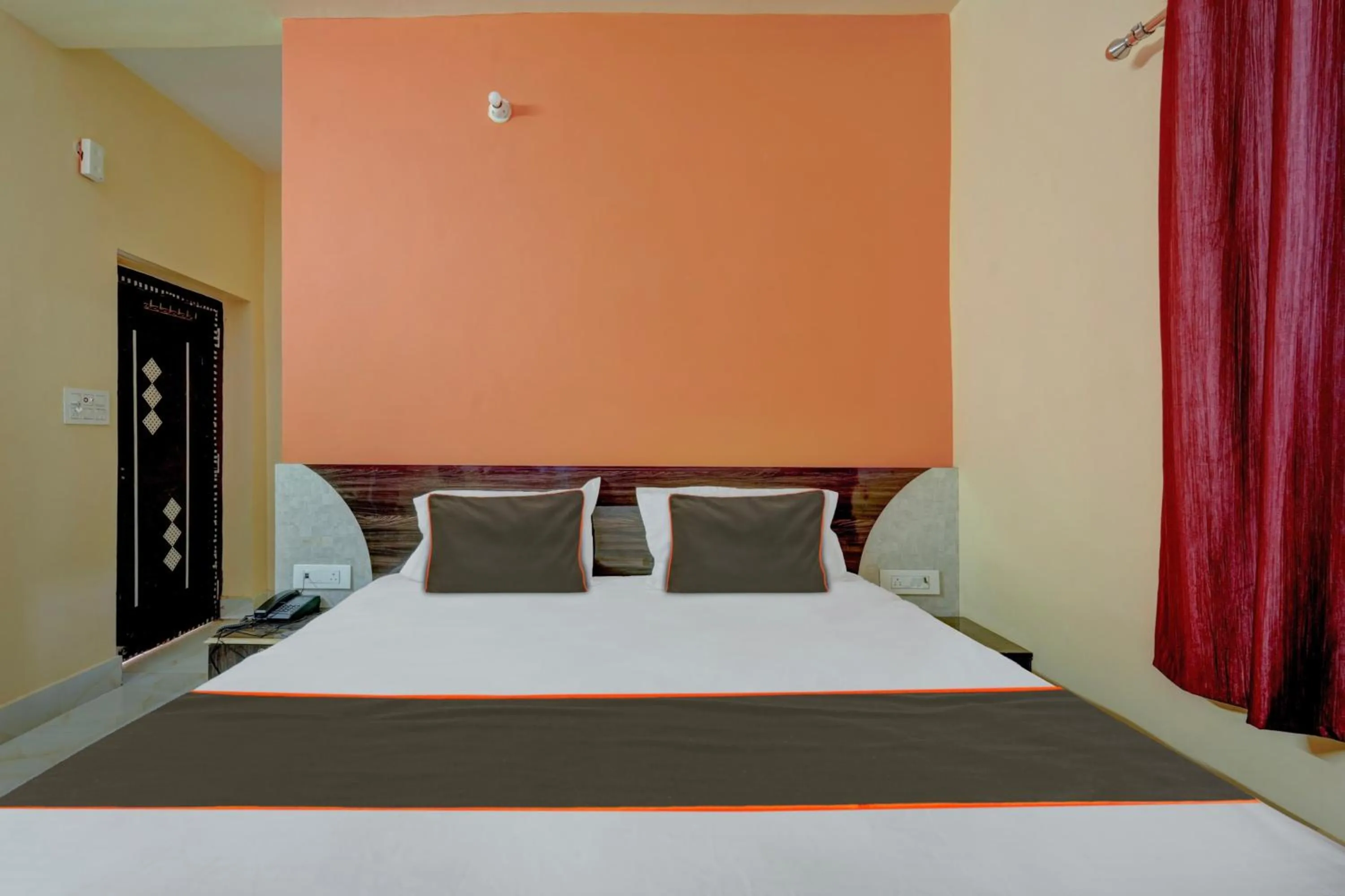 Super Hotel O Siddhi Vinayak Hotel & Banquets