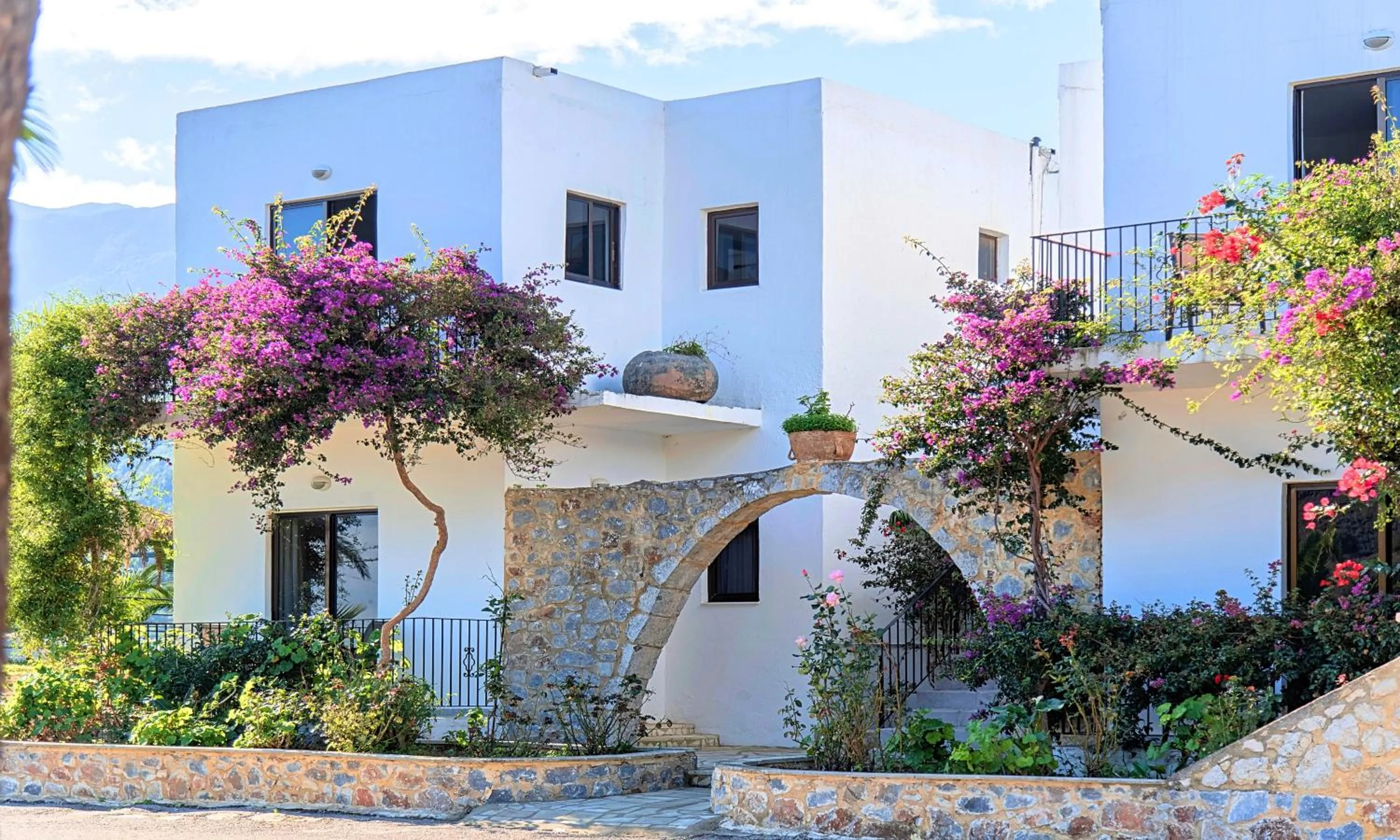 Property building in Welcome Apts