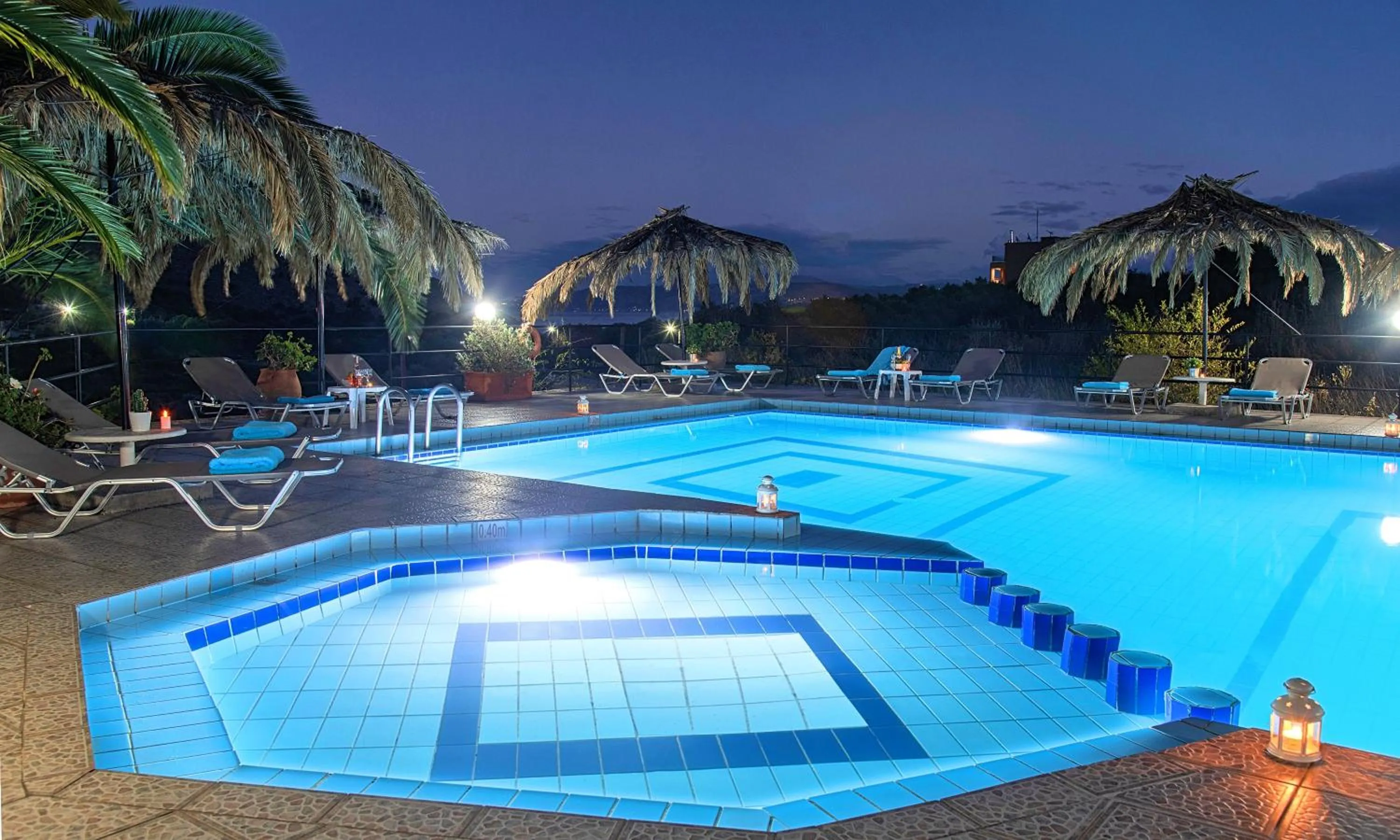 Swimming pool in Welcome Apts