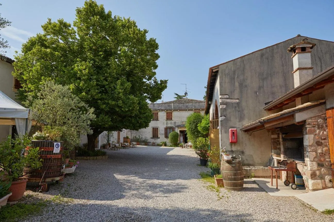 Inner courtyard view in Agriturismo Della Pieve