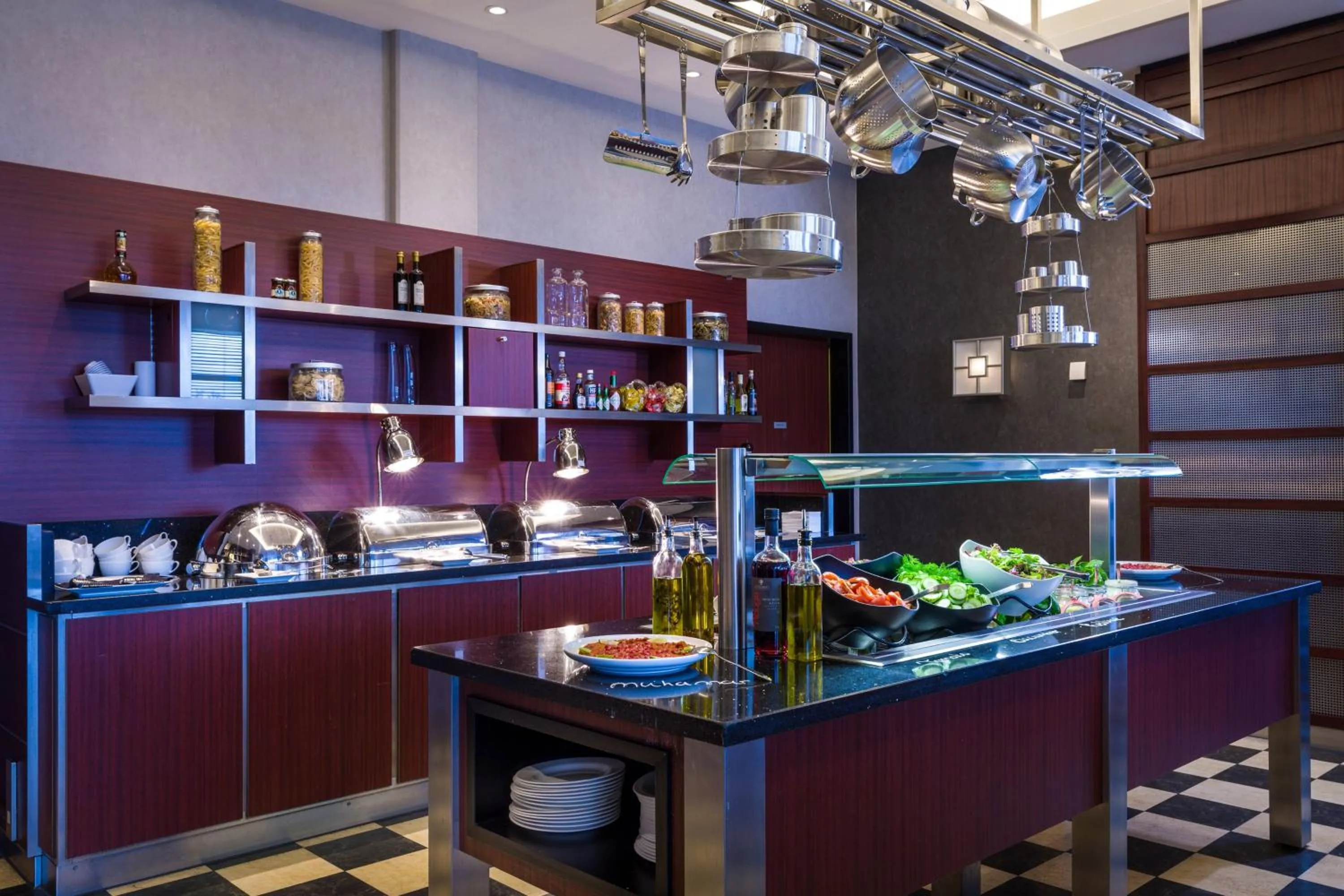 Restaurant/places to eat in Courtyard by Marriott Amsterdam Airport