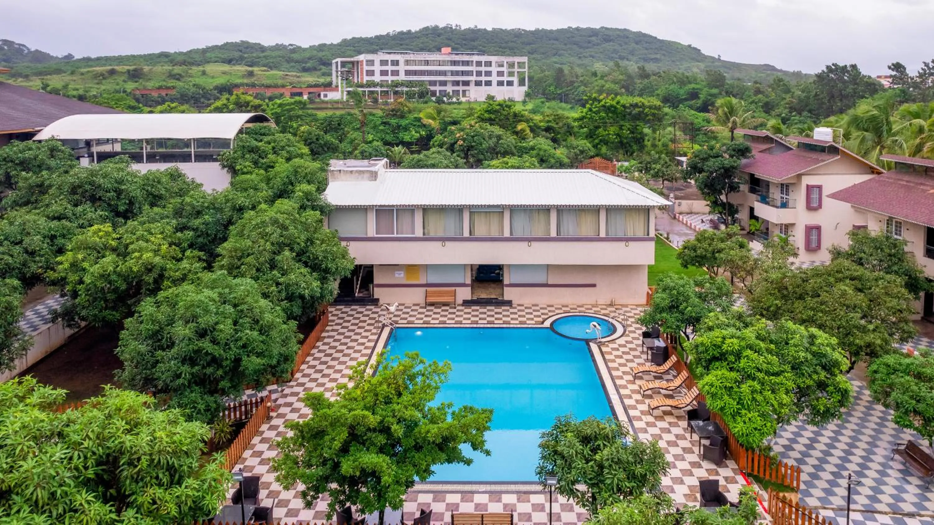 Freesia Resort by Express Inn