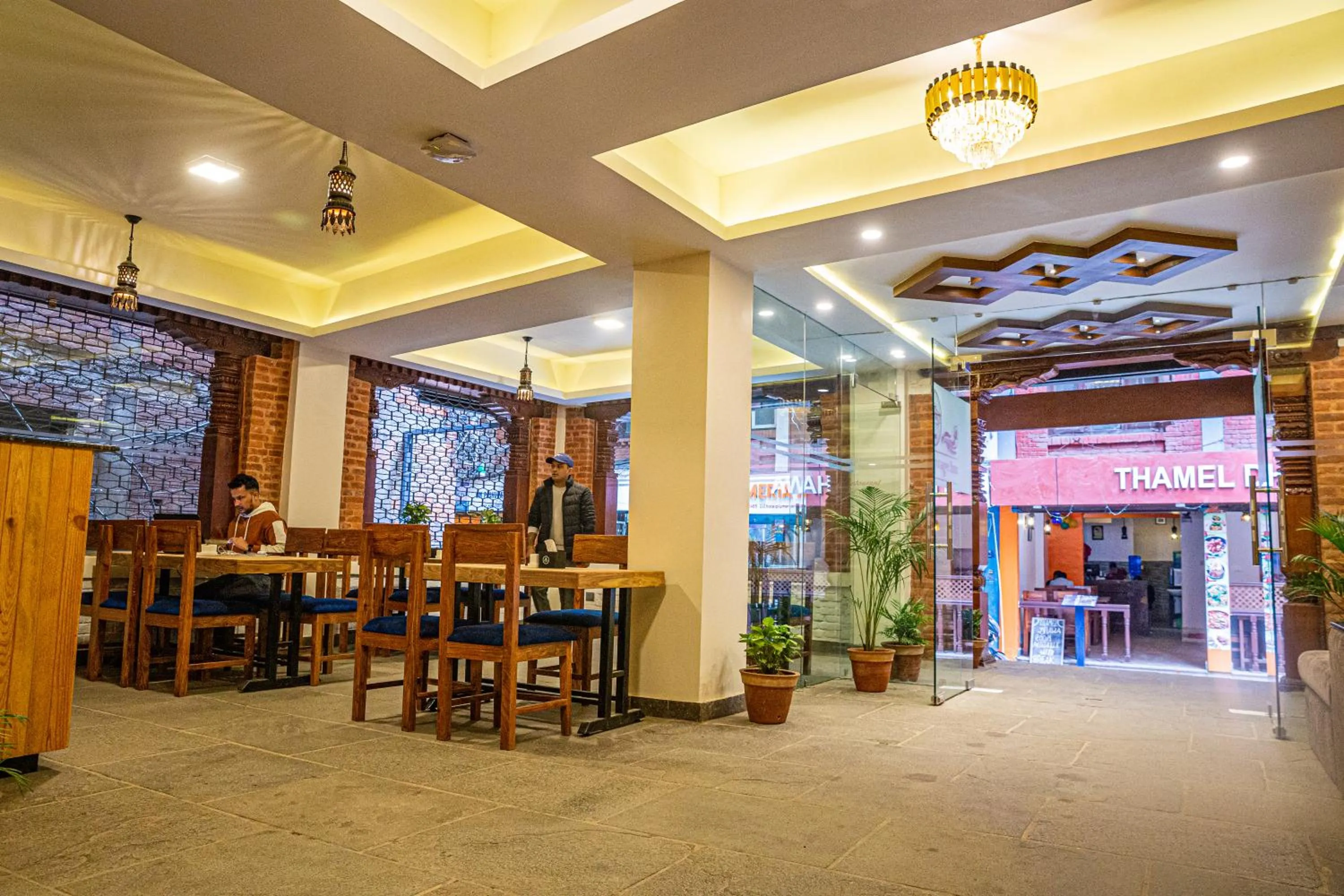 Restaurant/places to eat in Darbar Heritage Inn