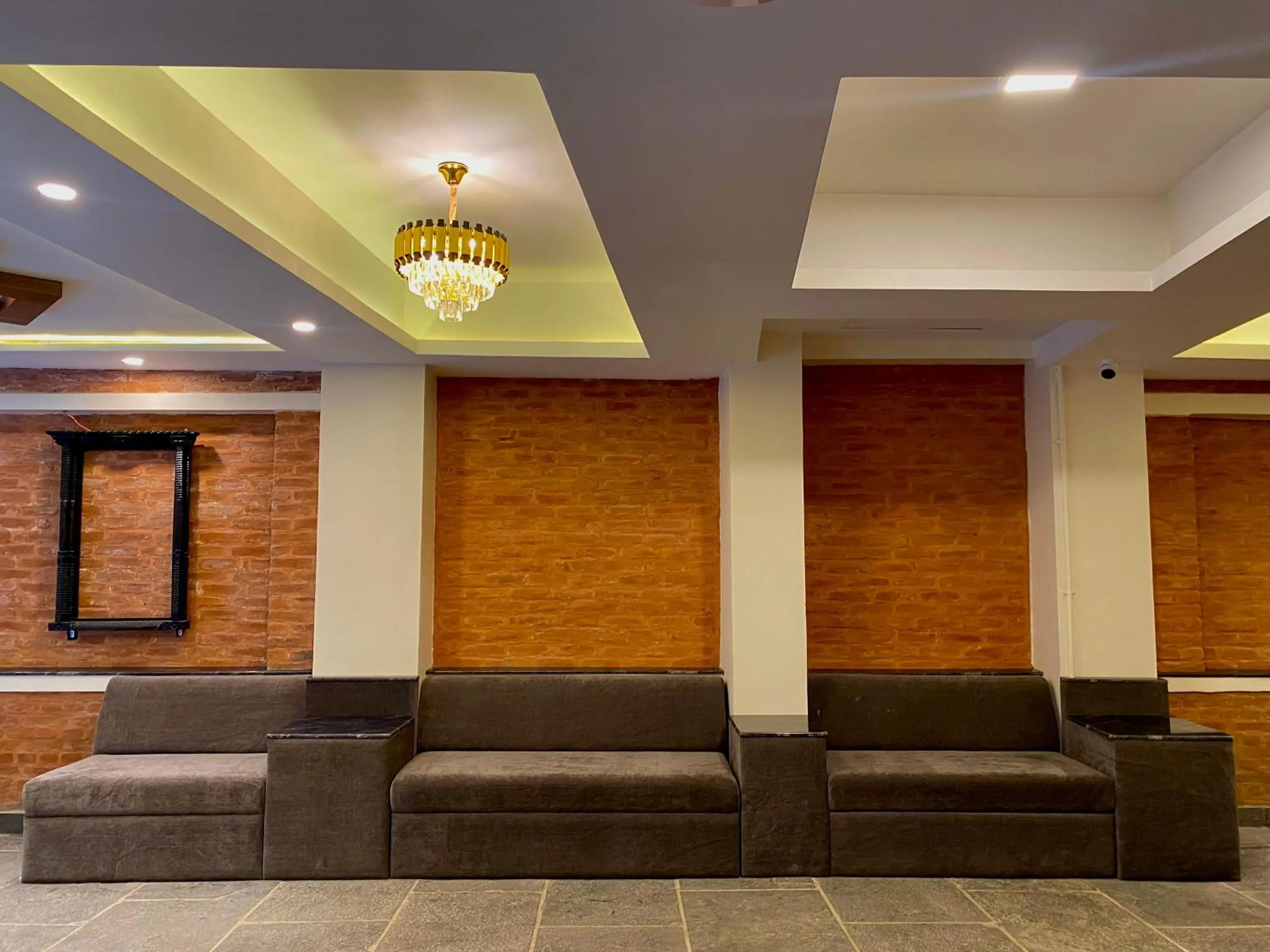 Restaurant/places to eat in Darbar Heritage Inn