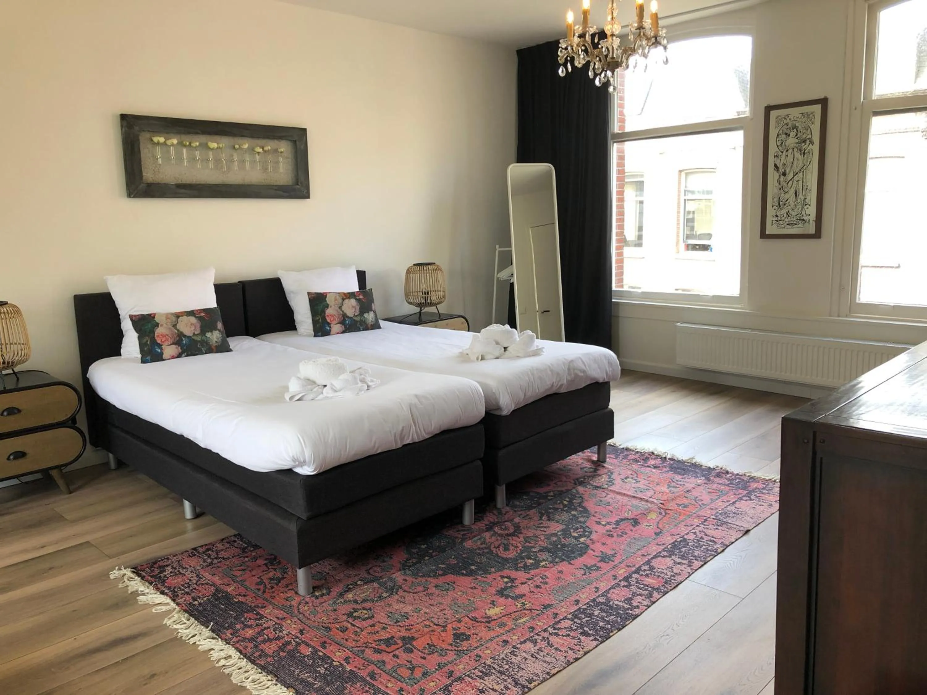 Bed in Nine-T-Teen Bed and Boutique