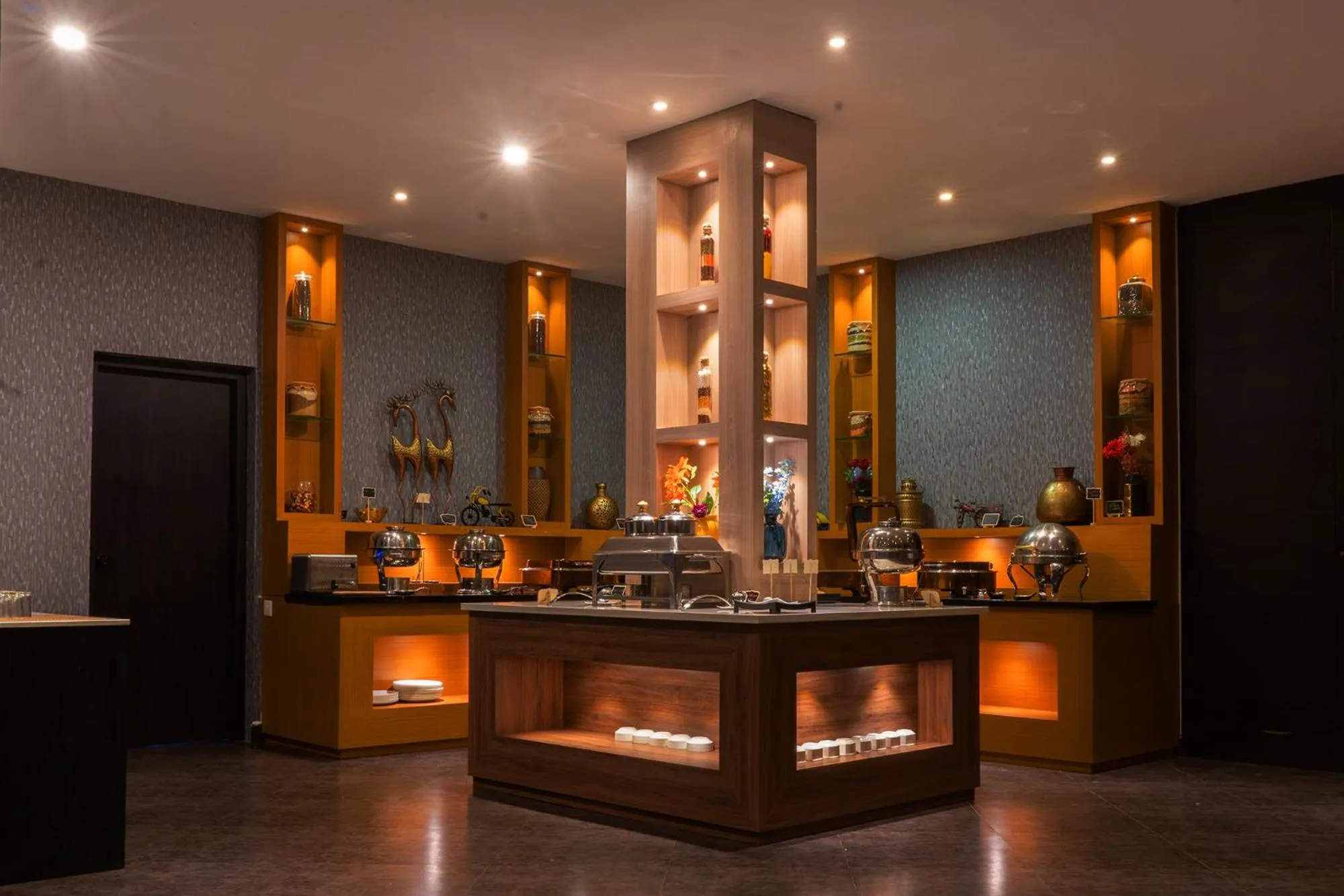 Food and drinks in Viceroy Luxury Mountain Resort and Spa