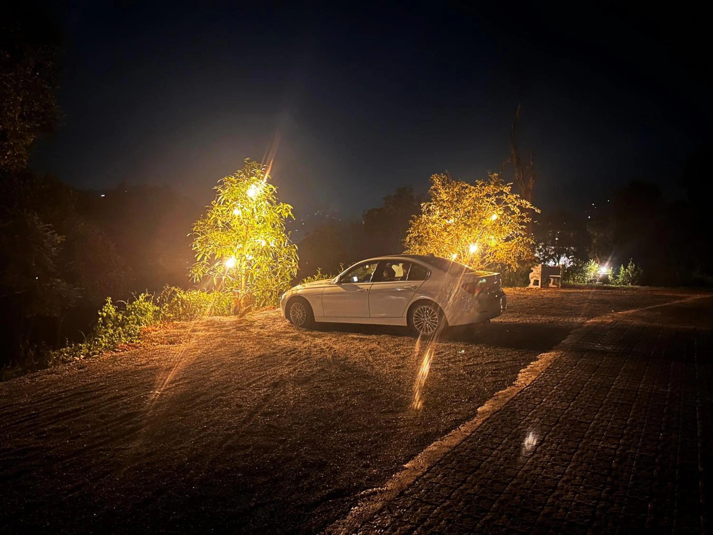 Parking in Viceroy Luxury Mountain Resort and Spa