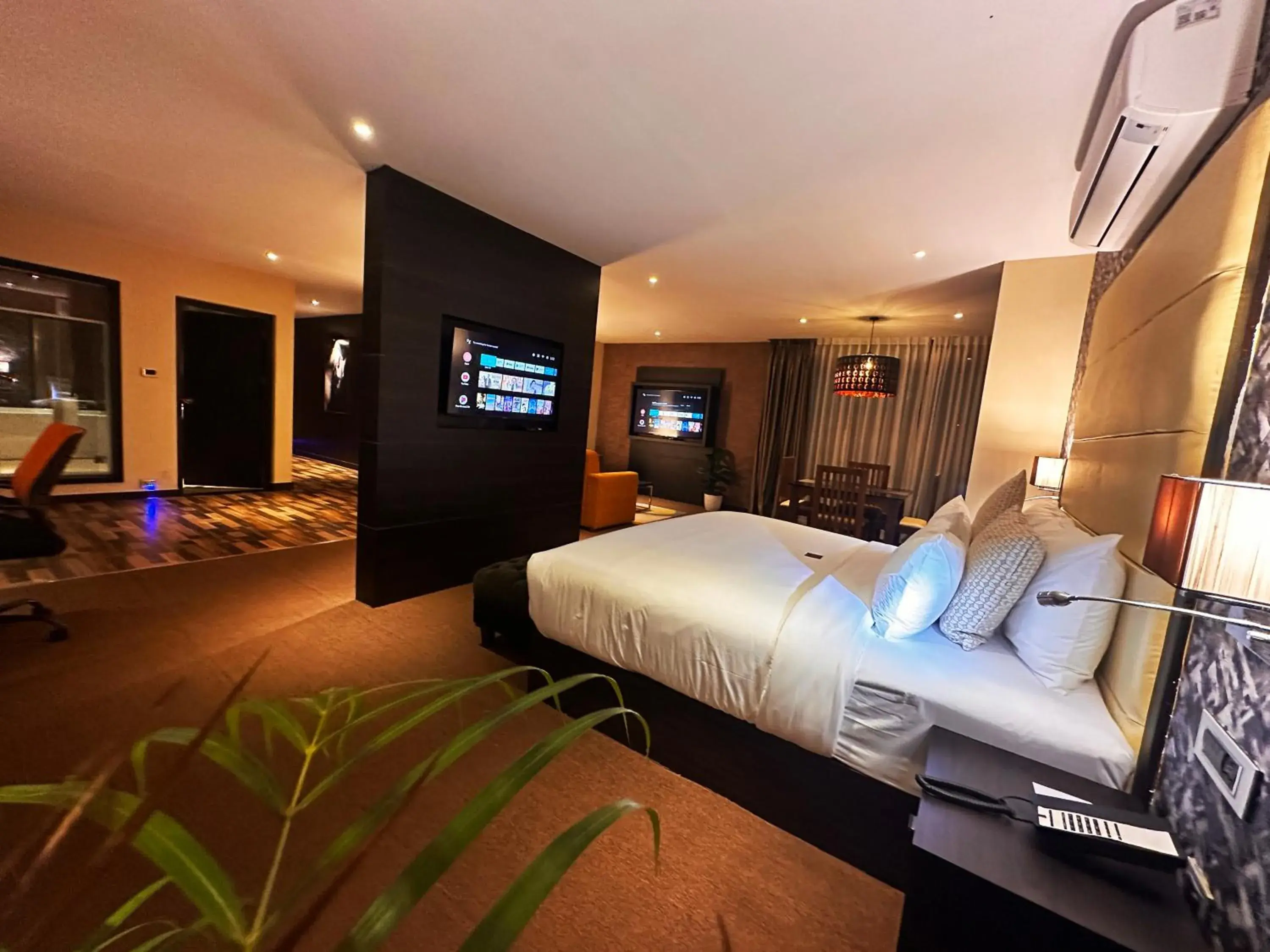 Viceroy Luxury Mountain View Jacuzzi Suite in Viceroy Luxury Mountain Resort and Spa Viceroy Luxury Mountain View Jacuzzi Suite in Viceroy Luxury Mountain Resort and Spa