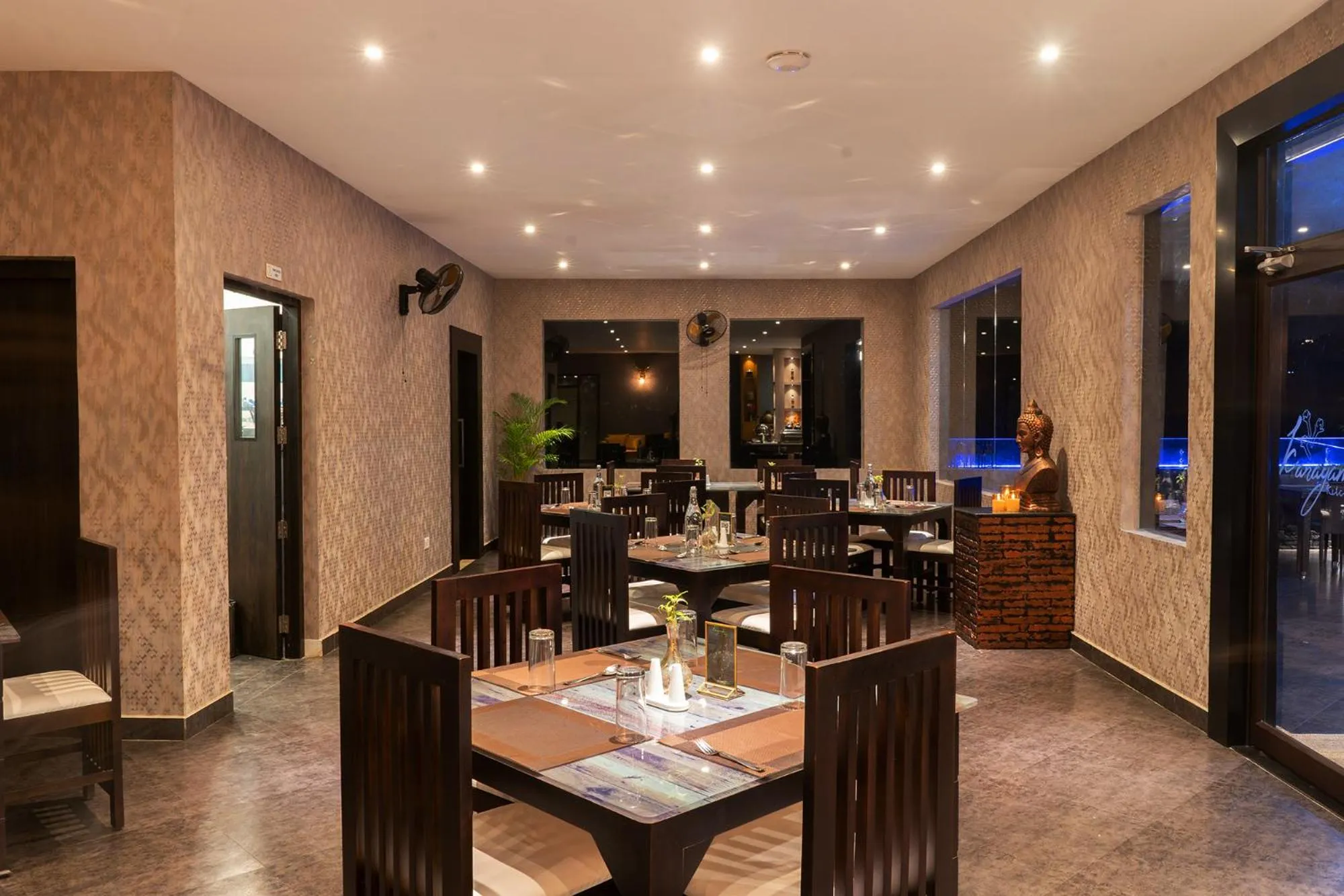 Restaurant/places to eat in Viceroy Luxury Mountain Resort and Spa