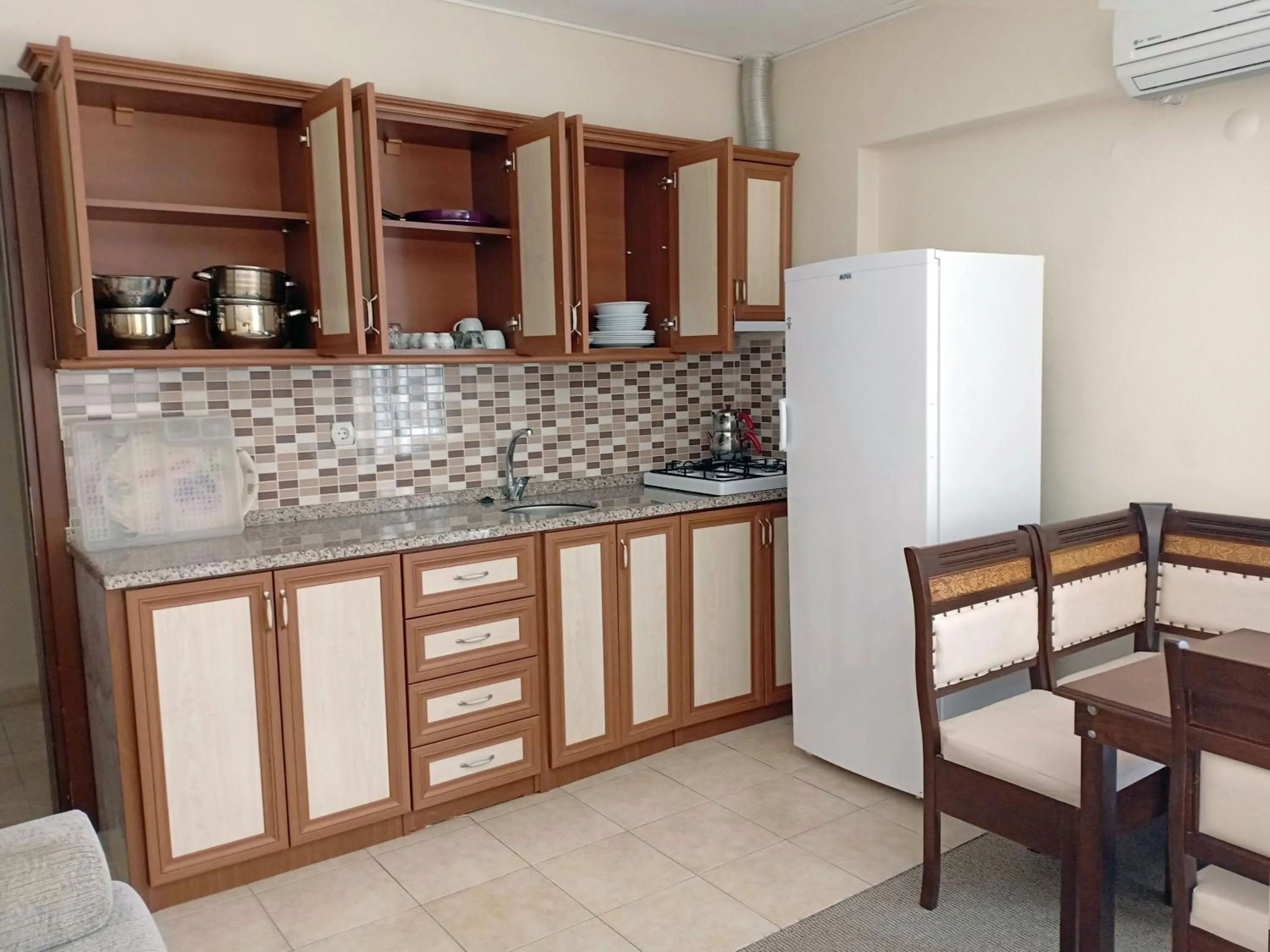Kitchen or kitchenette in Sarıgerme Apart