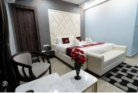 Bed in The Autograph Inn