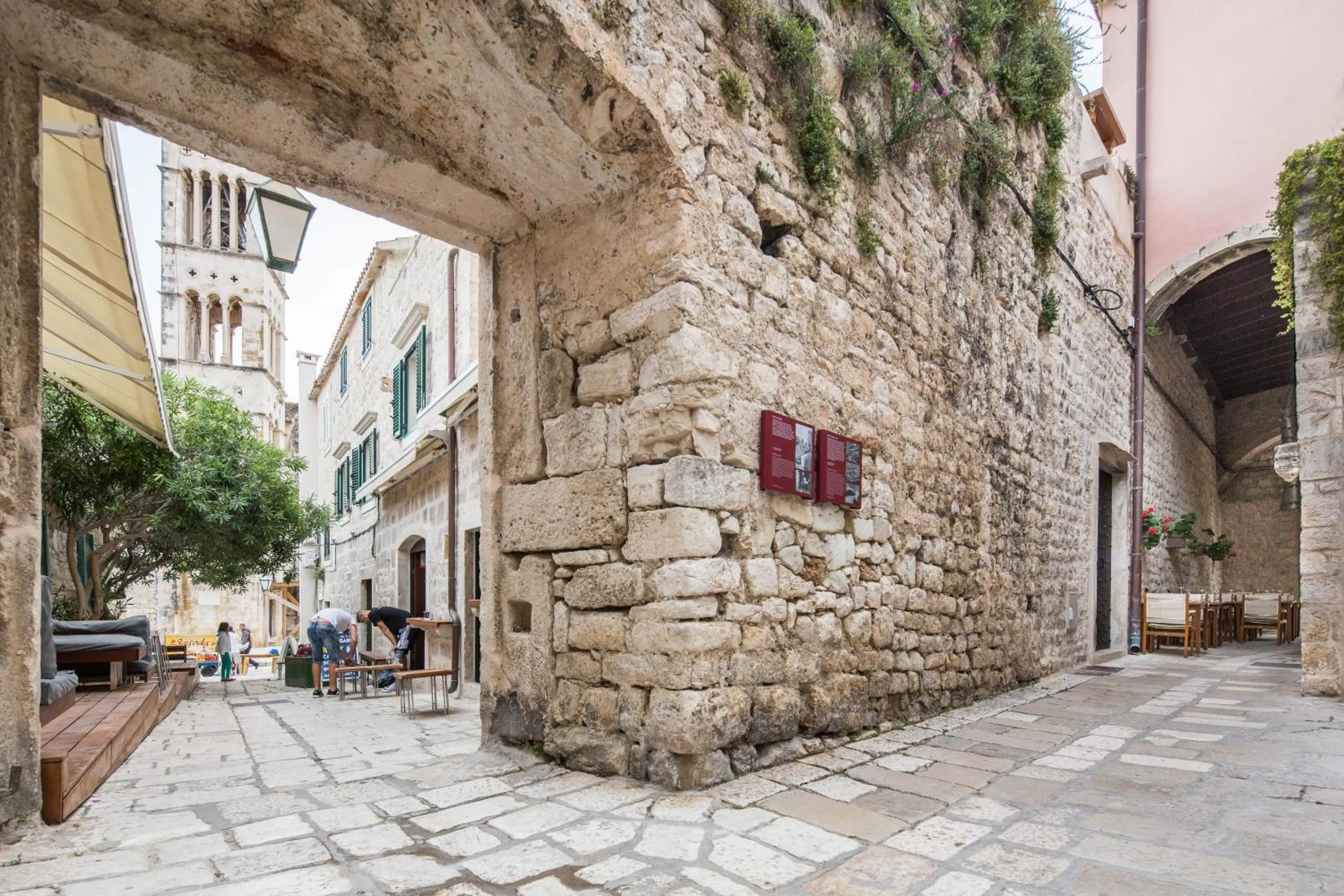 Nearby landmark in Holiday Home City Walls