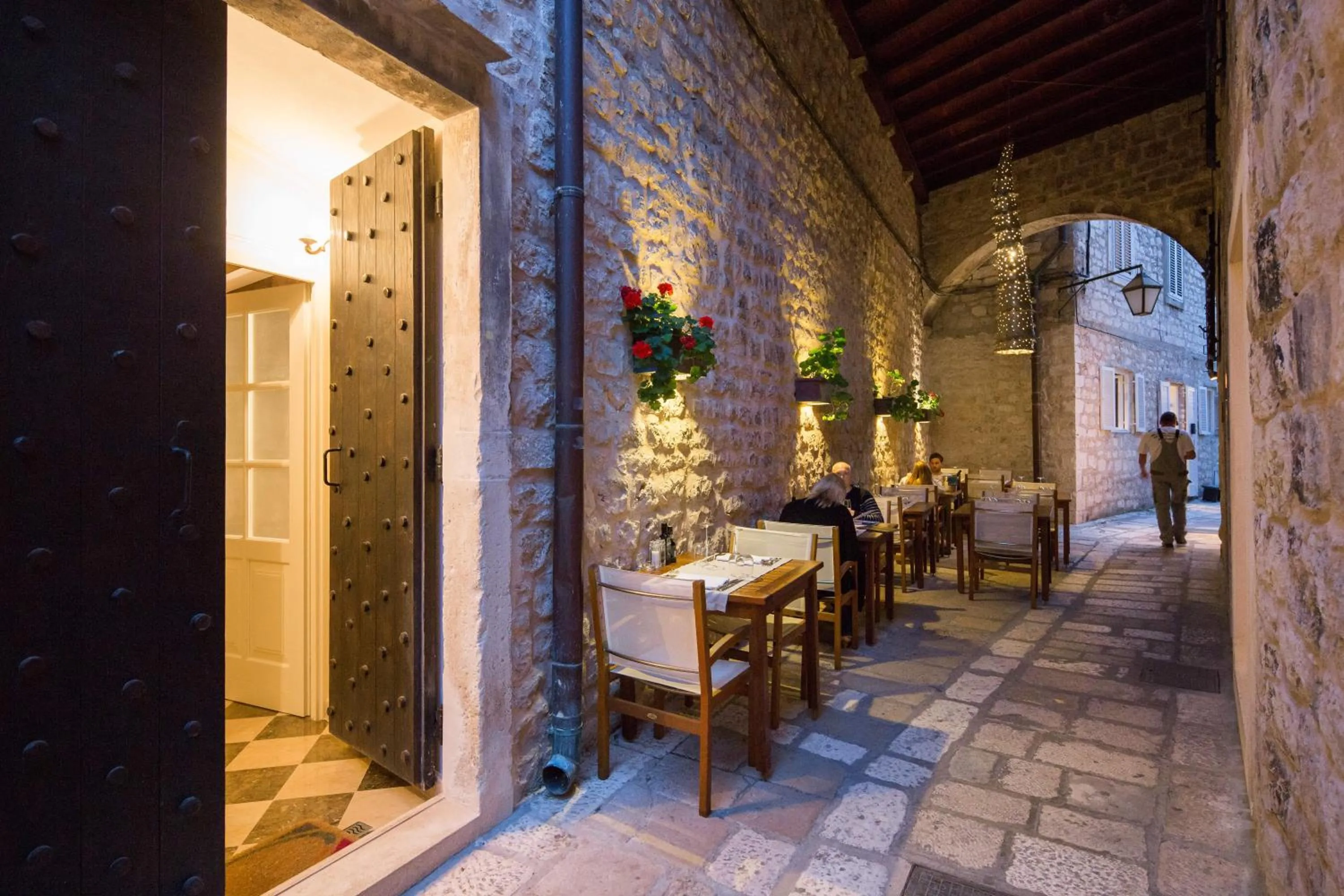 Facade/entrance in Holiday Home City Walls