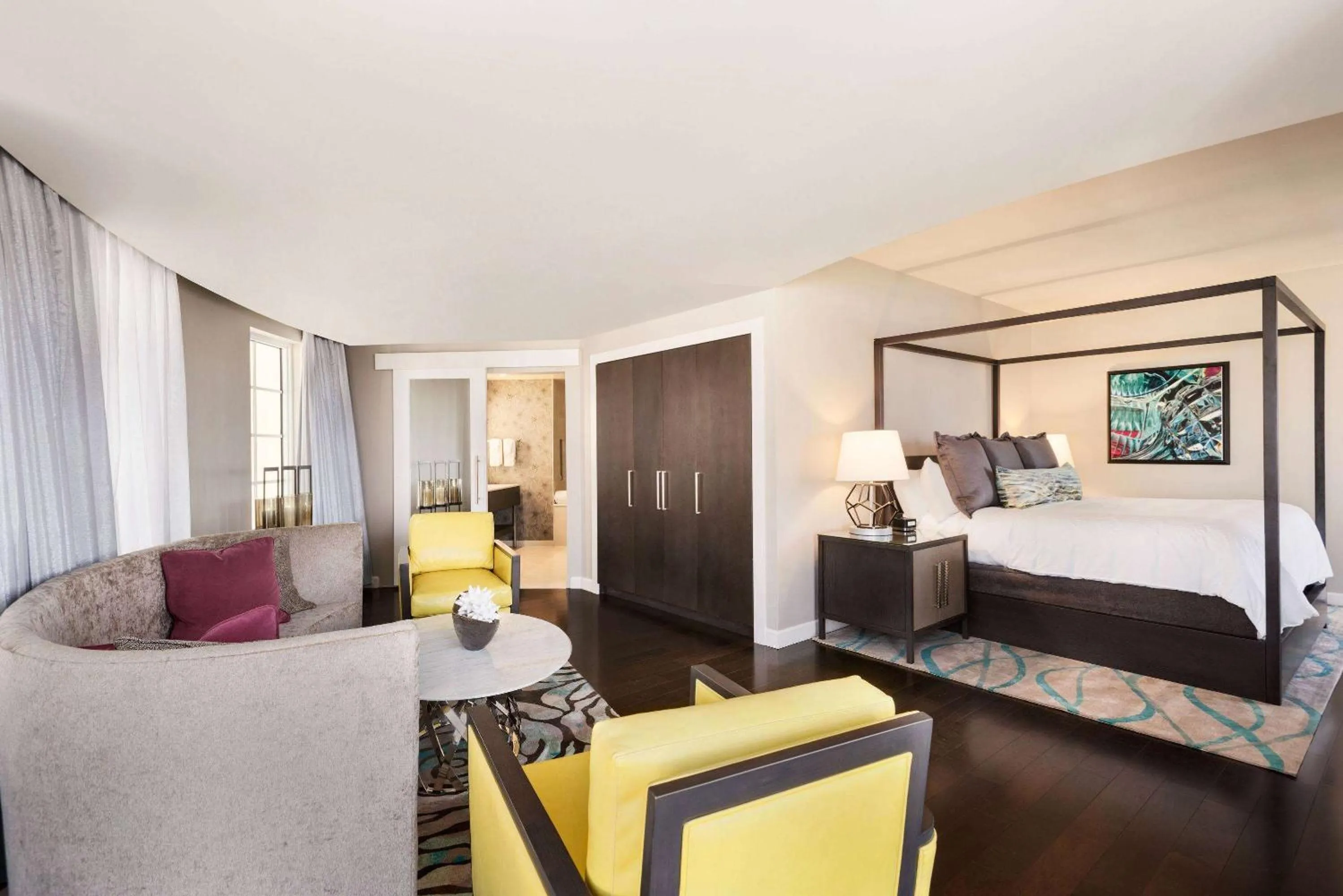 Photo of the whole room, Bed in Wyndham Grand Jupiter at Harbourside Place