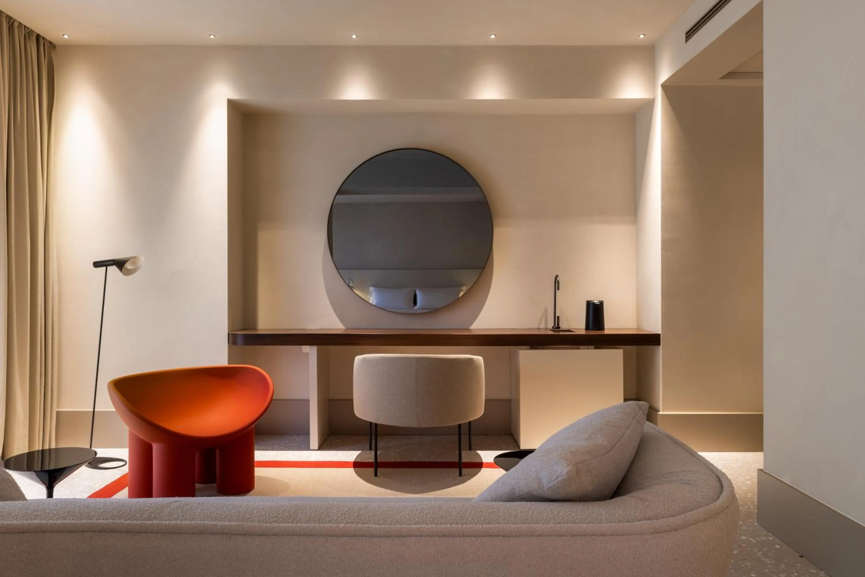 TV and multimedia, Bed in La Roqqa