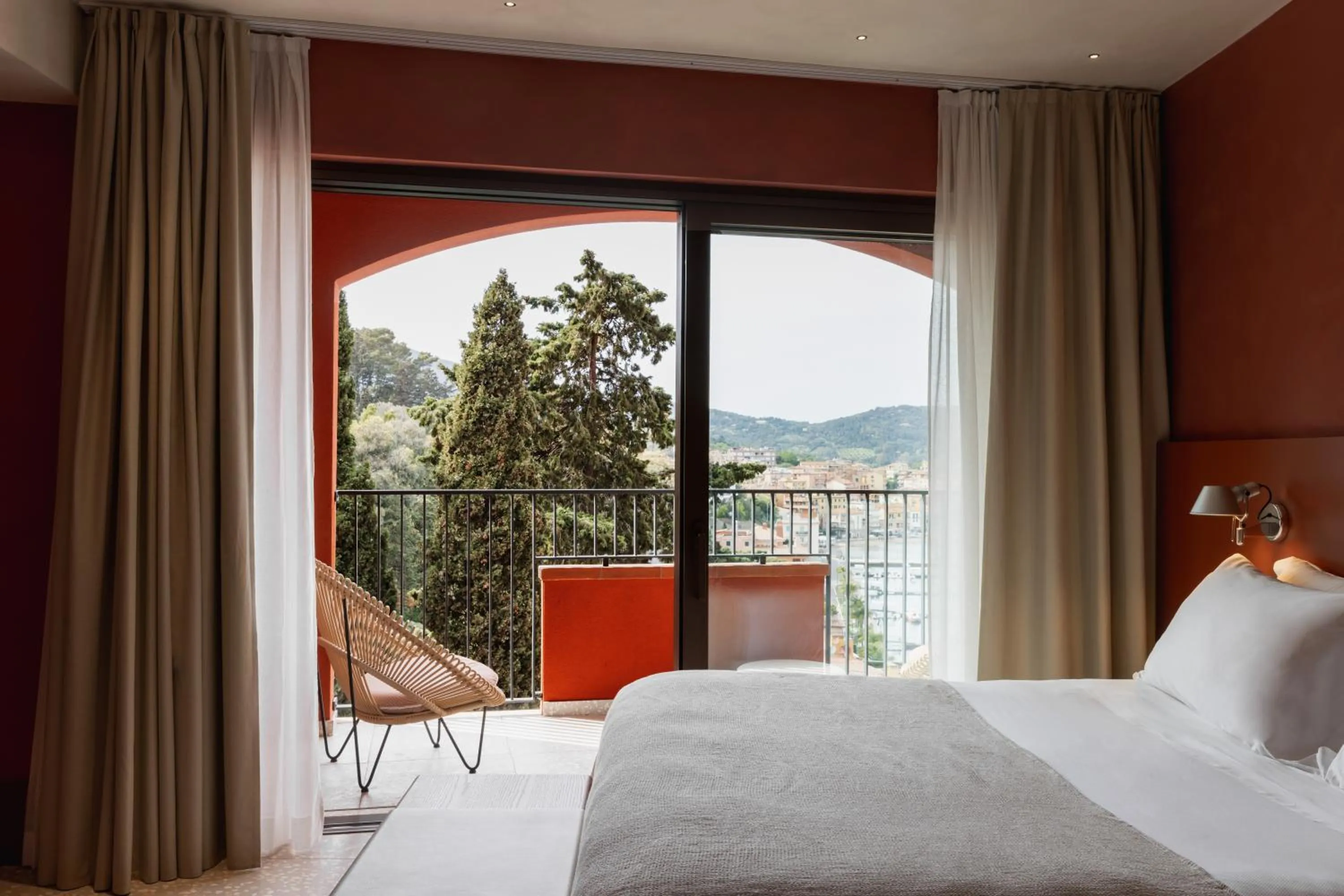 Balcony/Terrace, Bed in La Roqqa