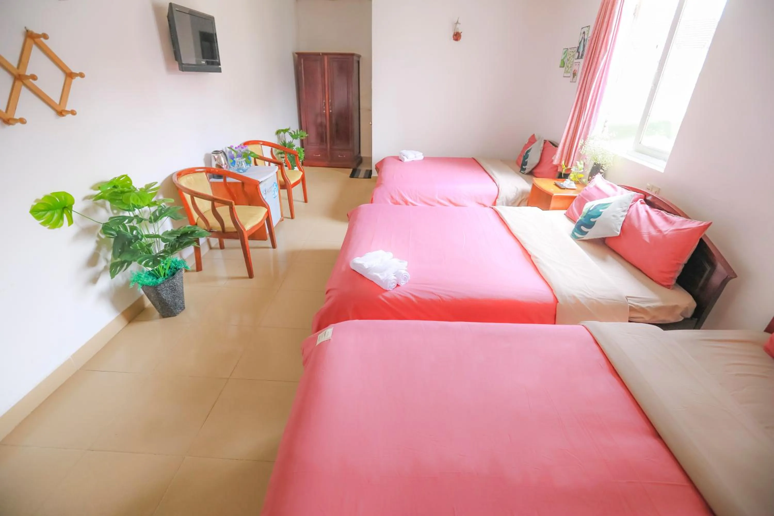 Bedroom, Bed in Pearl Wealth Dalat Hotel