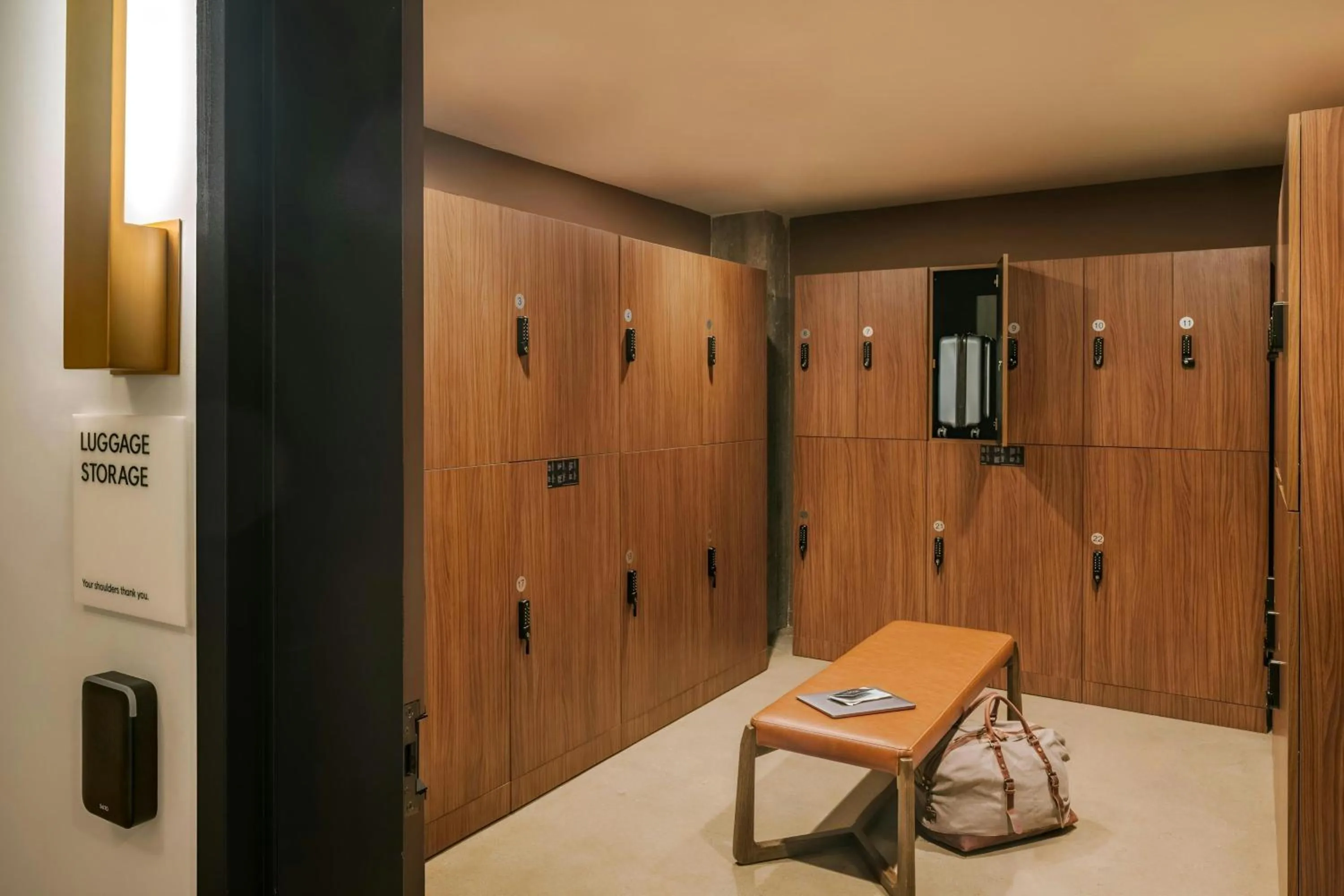 Lobby or reception in Sonder by Marriott Bonvoy The Winfield Apartments Downtown LA