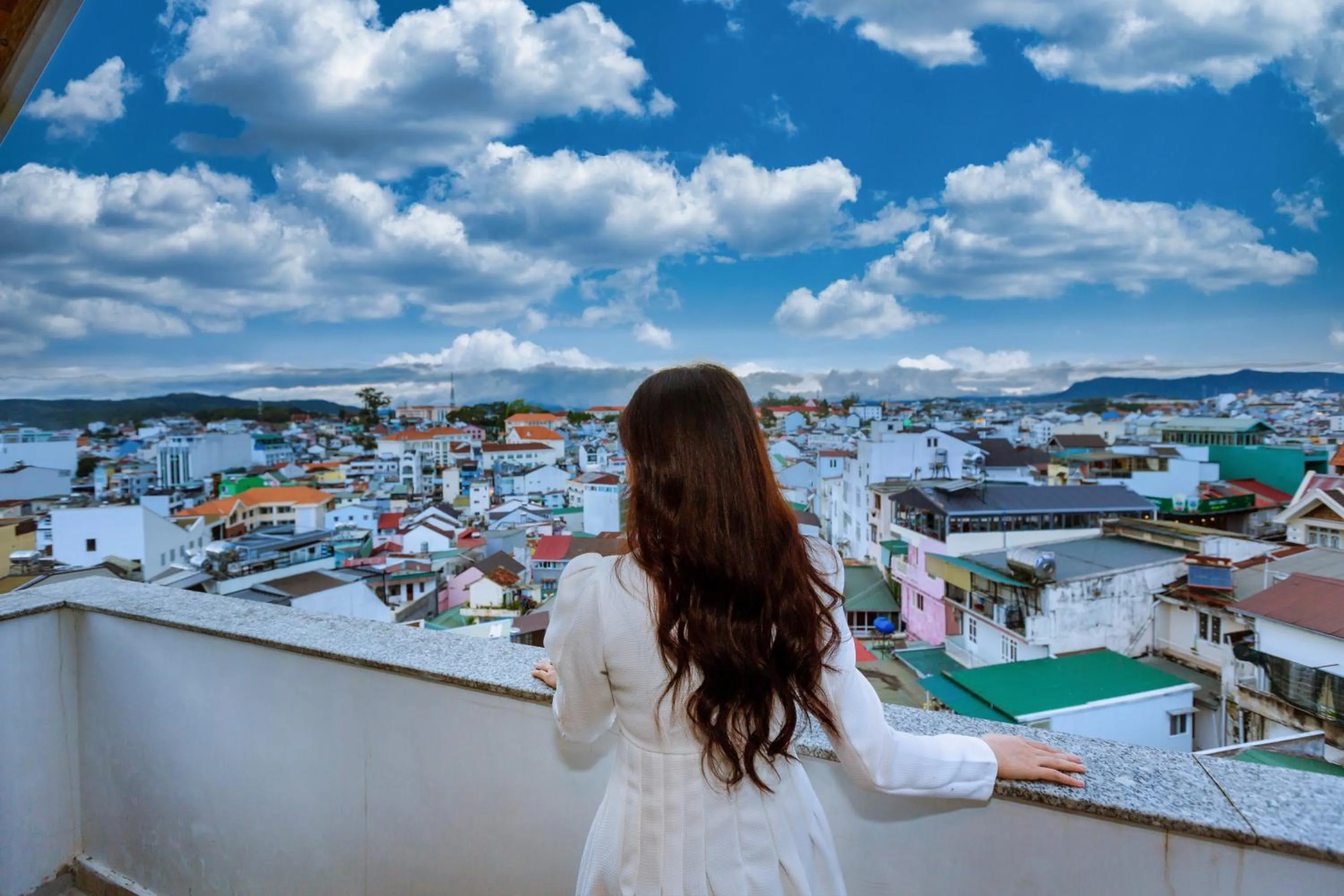 Day in Ngọc Sang 1 Hotel