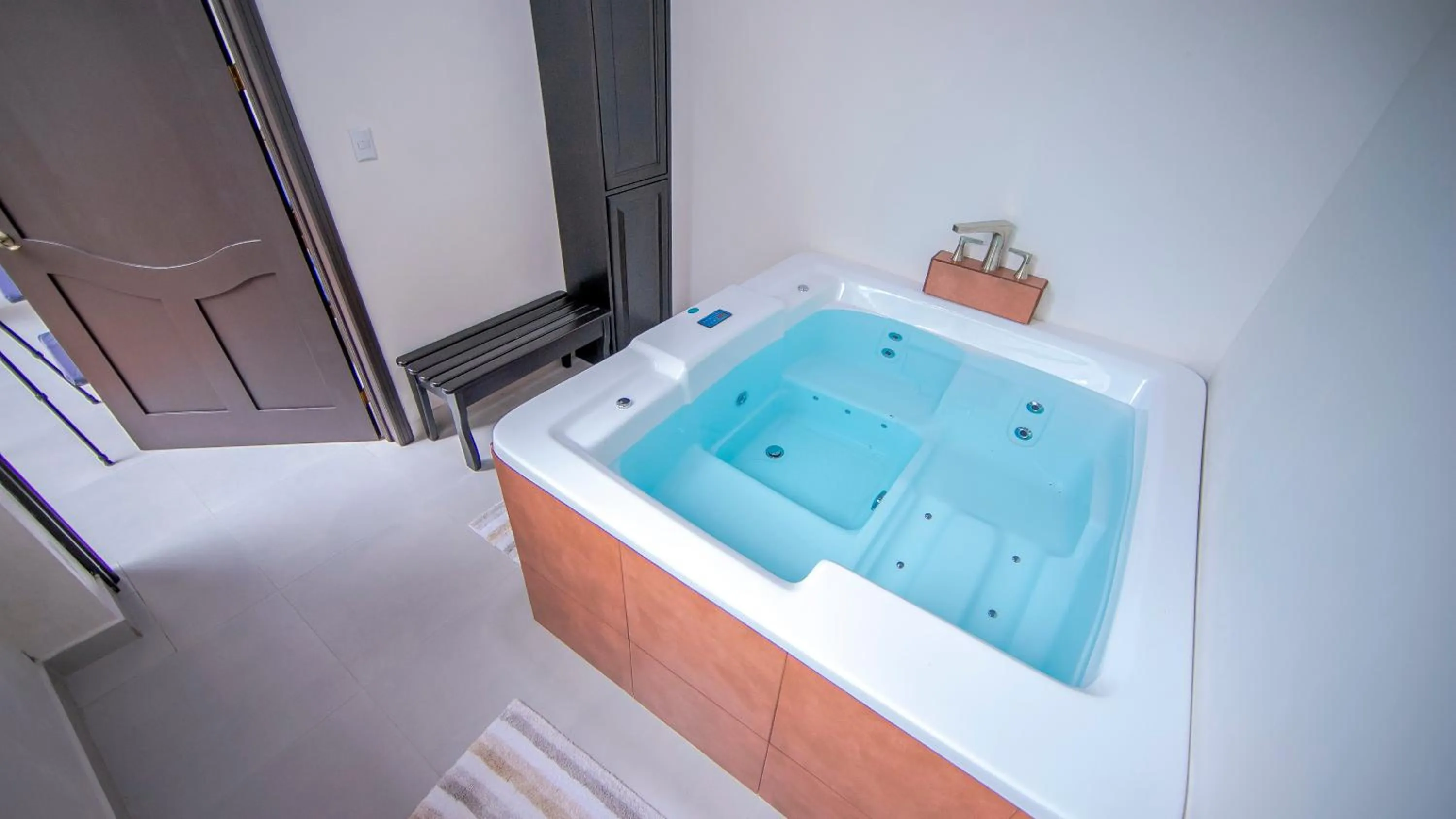 Hot Tub in Serenity Hotel & Villas