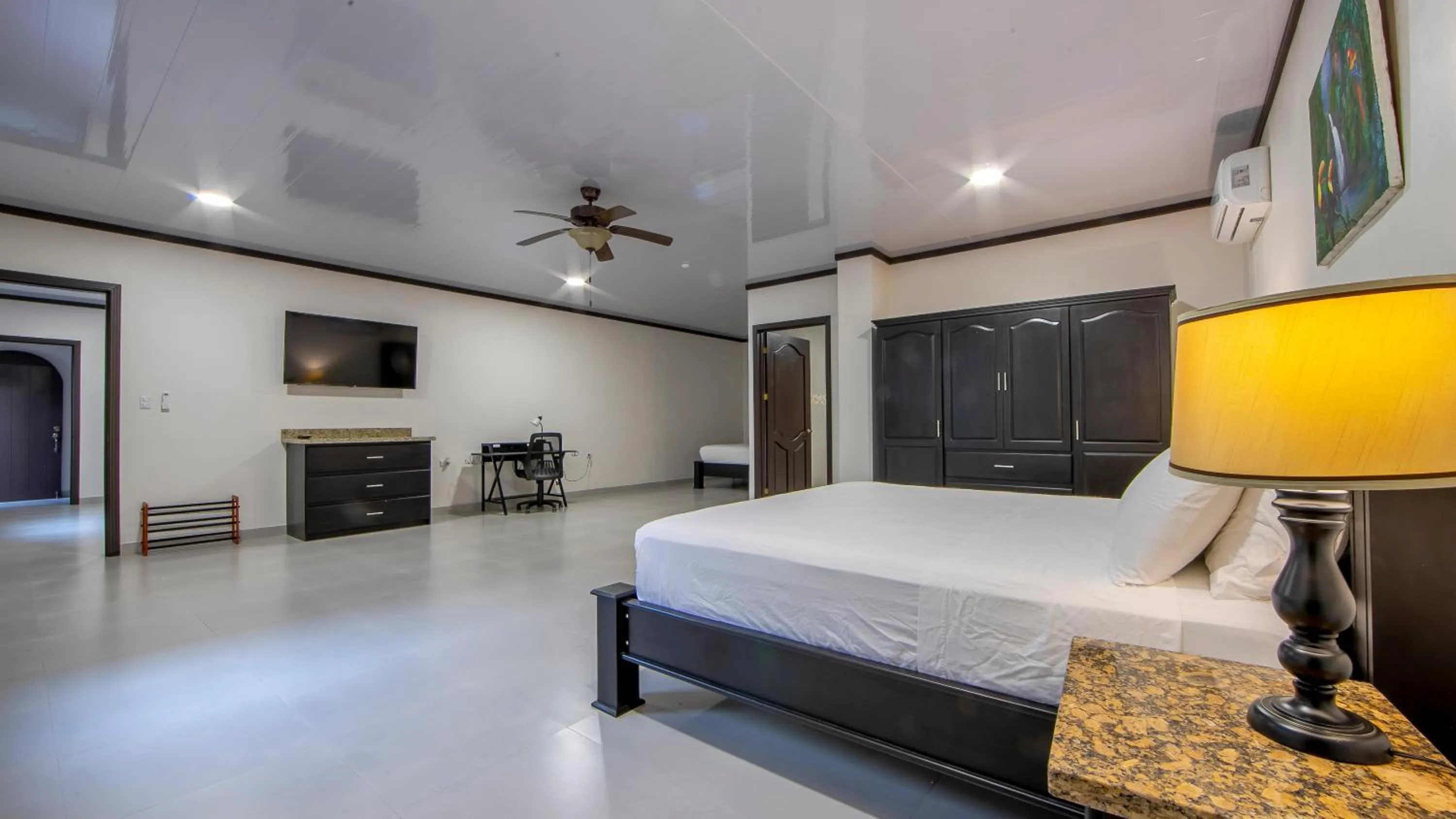 Bed in Serenity Hotel & Villas