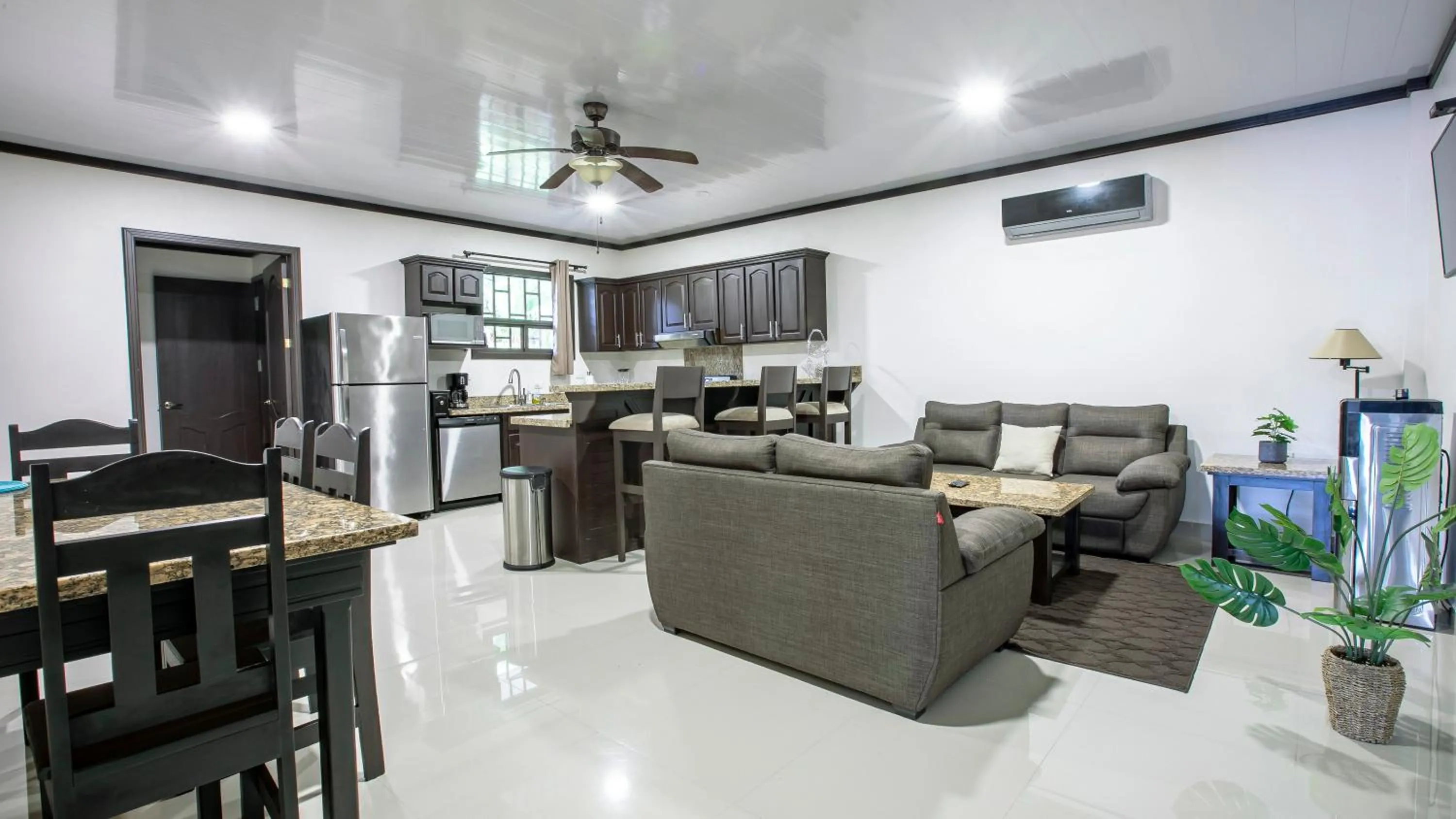 Living room in Serenity Hotel & Villas