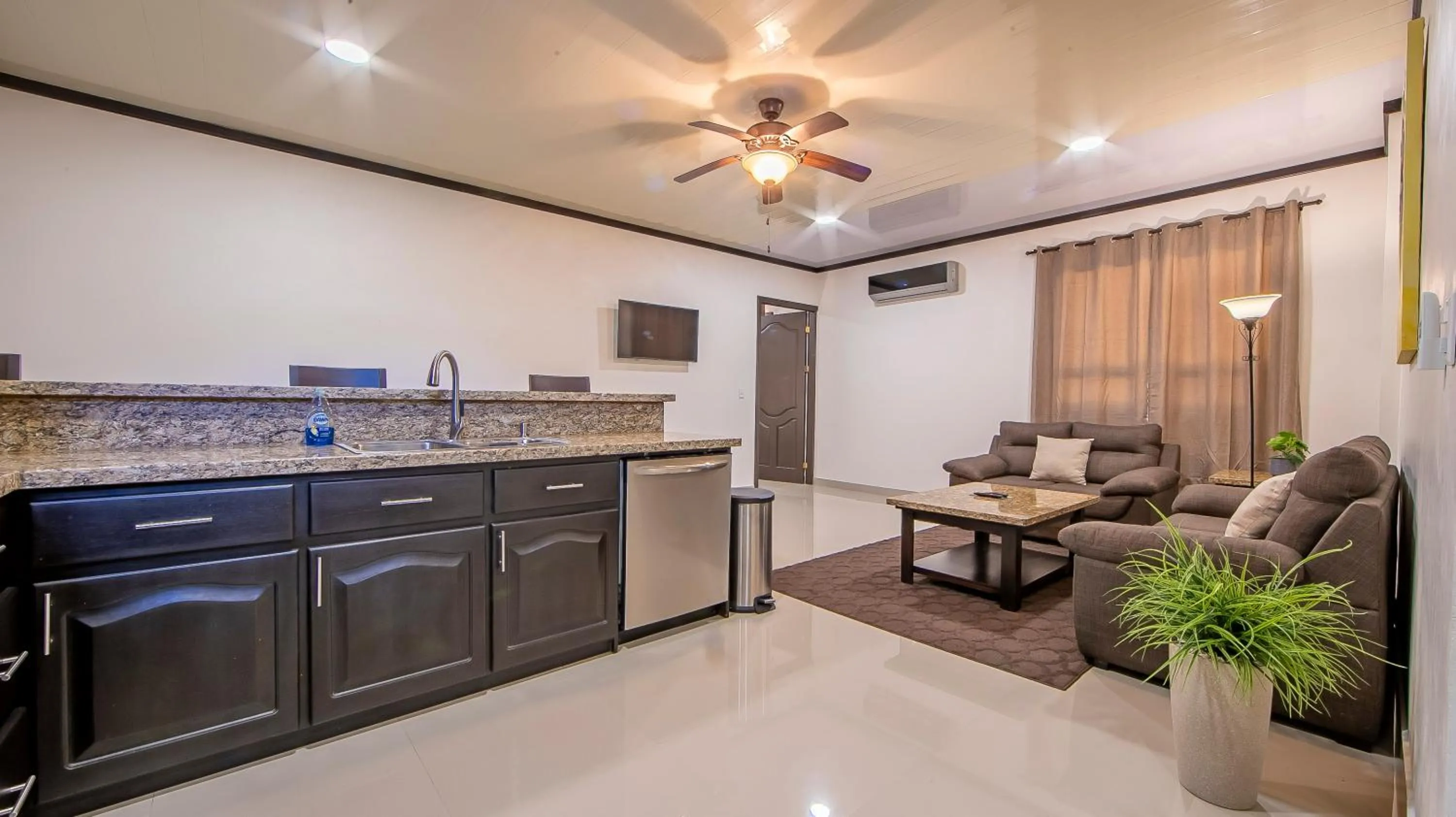 Living room in Serenity Hotel & Villas