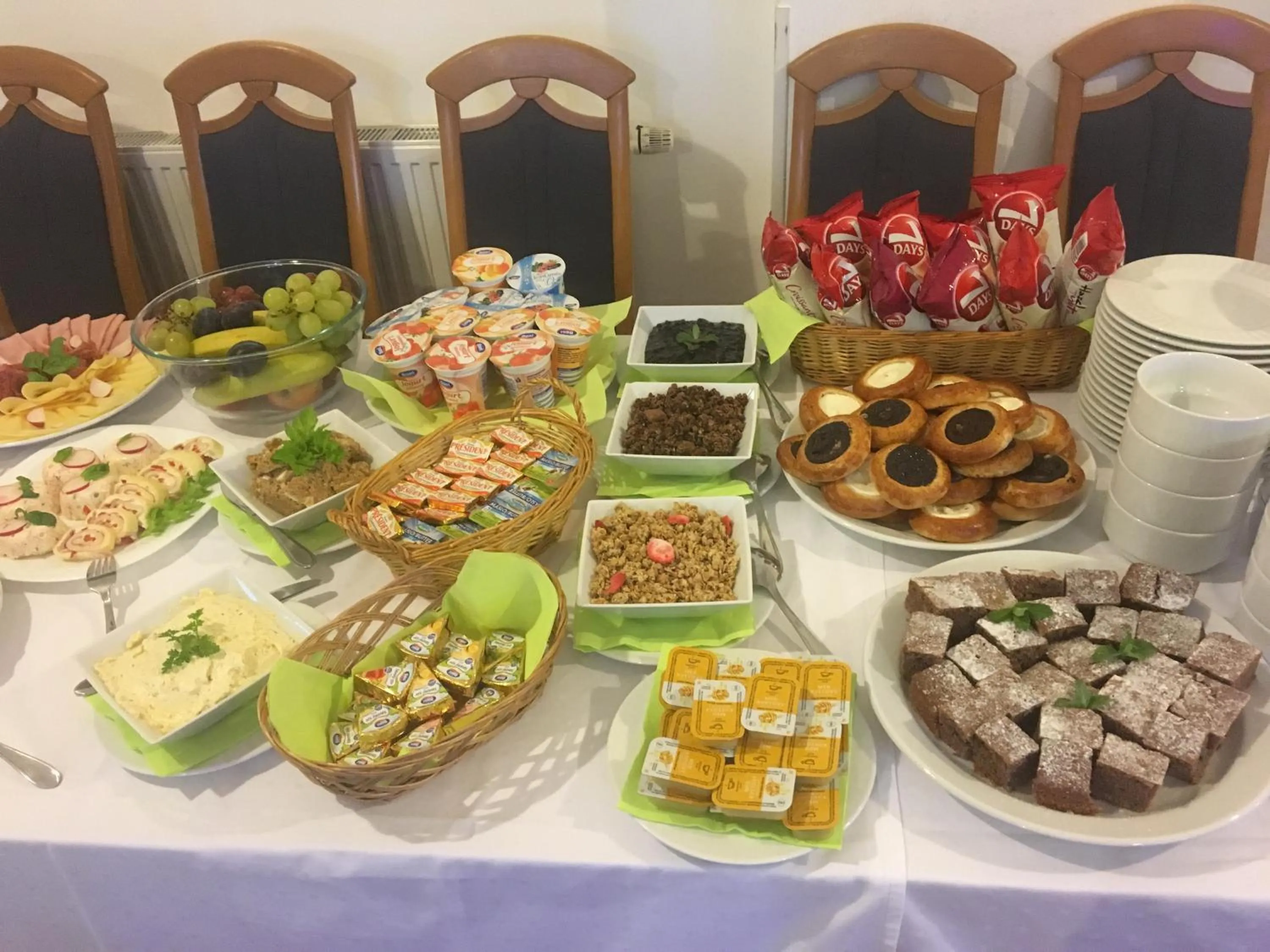 Continental breakfast in Hotel Restaurant Na Statku