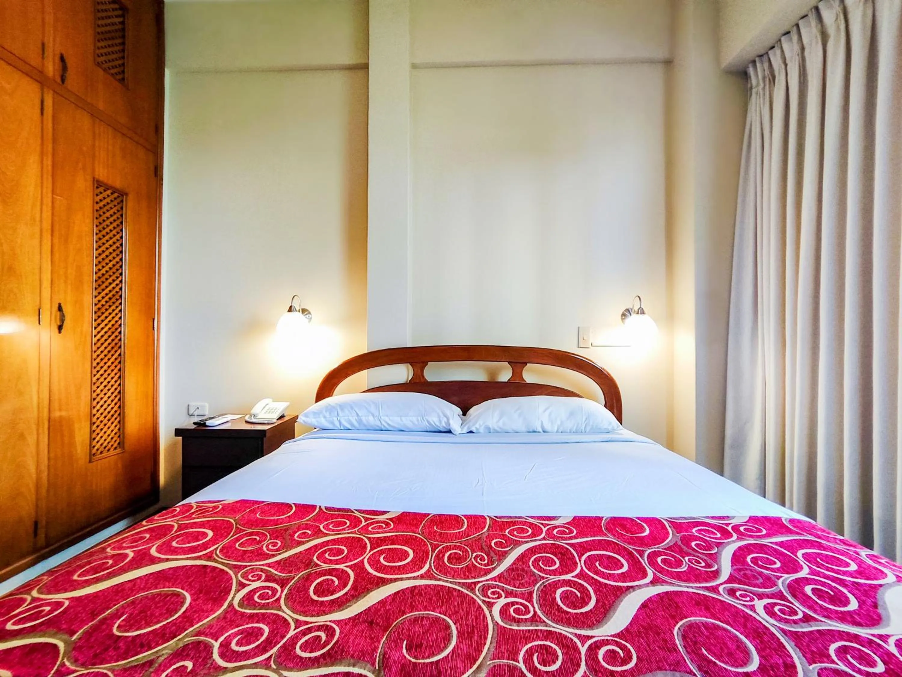 Photo of the whole room, Bed in Lido Hotel