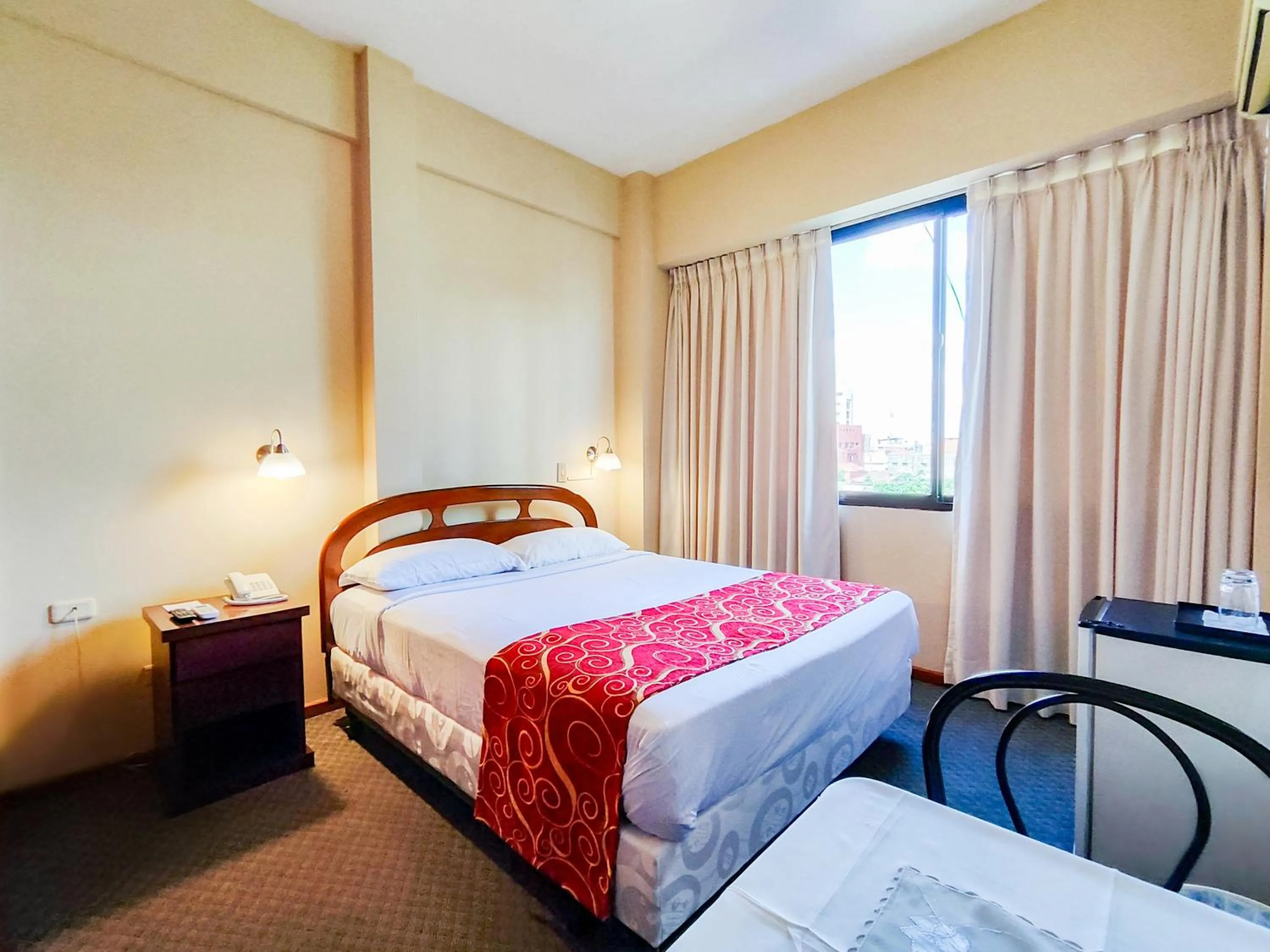 Photo of the whole room, Bed in Lido Hotel