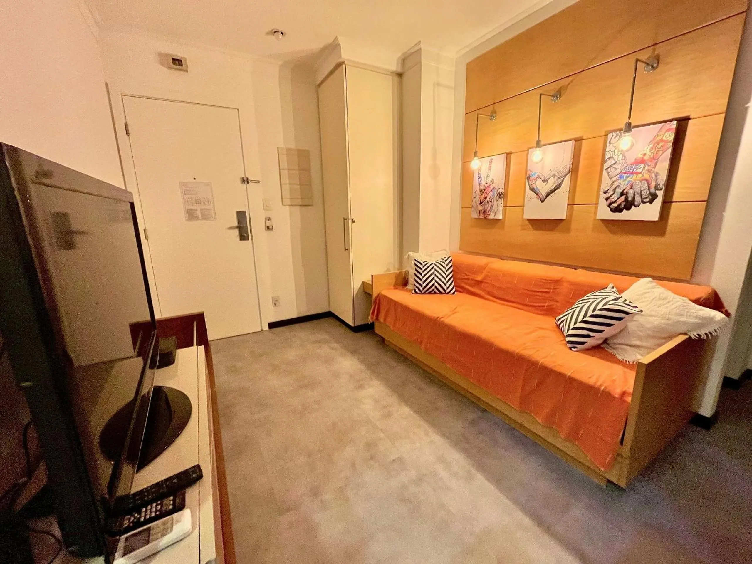 Communal lounge/ TV room, Bed in LFlats no Hotel Aeroporto Congonhas