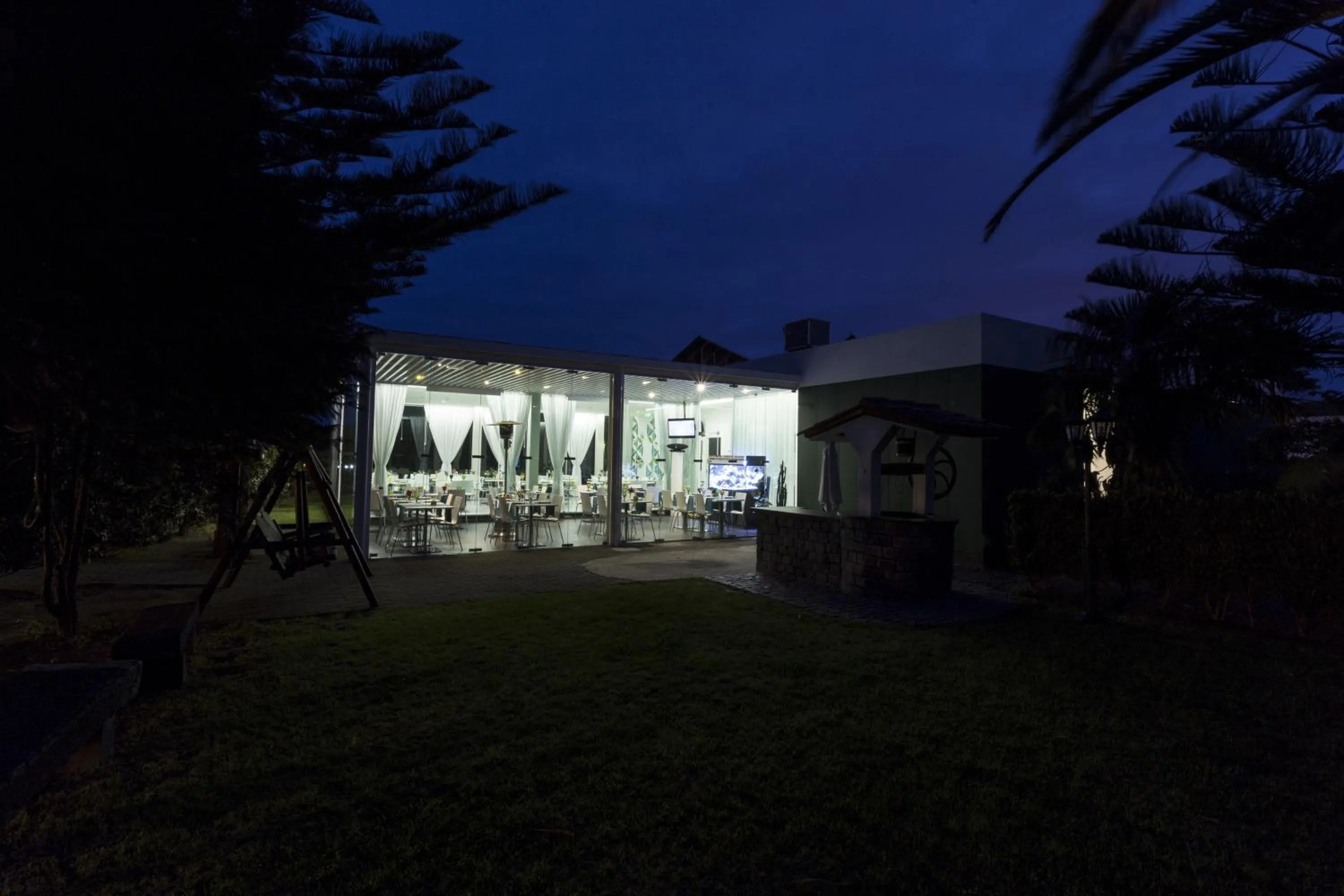 Restaurant/places to eat in Quinta de Santa Bárbara Casas Turisticas