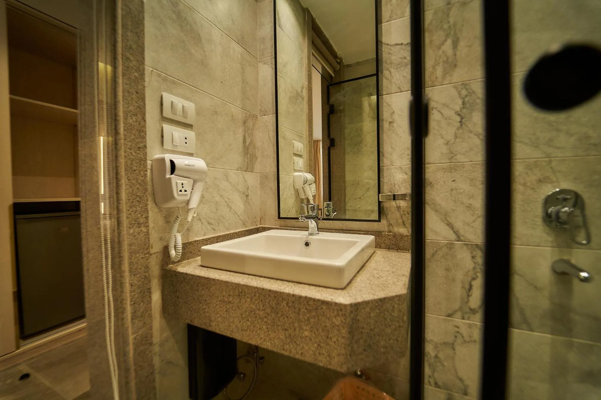 Bathroom in Gold's Pyramids Hotel