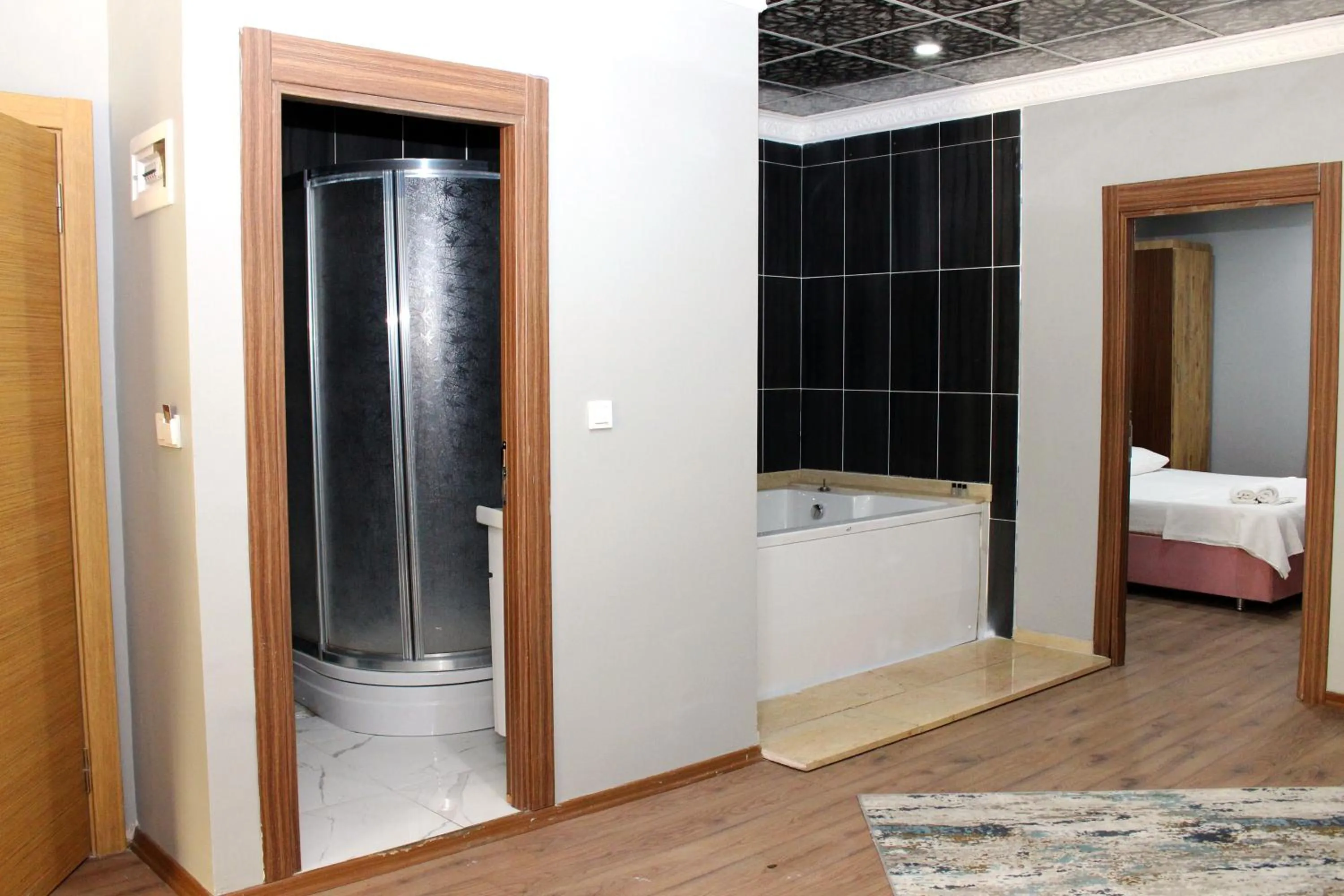 Shower, Bed in Avist Hotel Avcılar