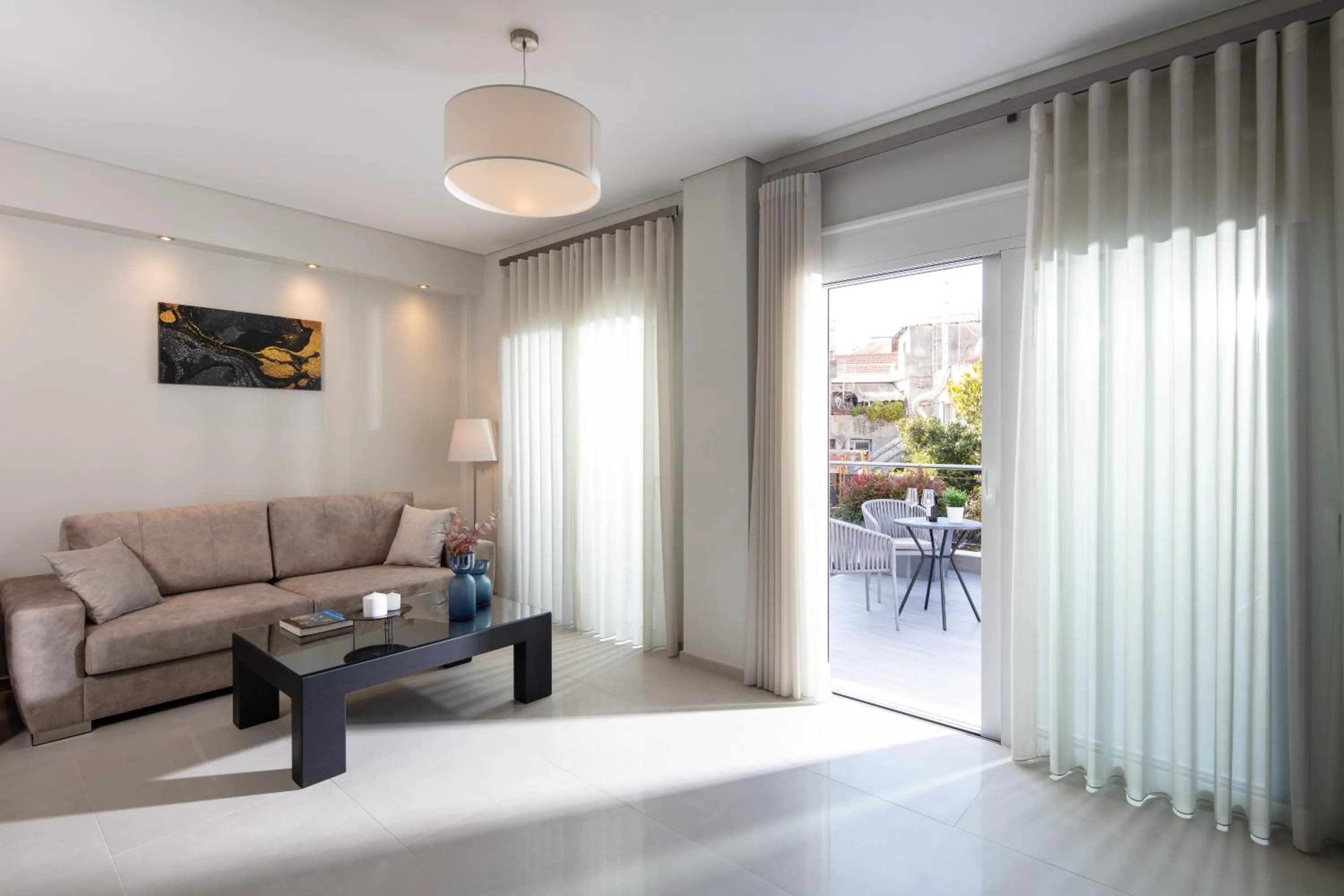 Living room in Piccadilly House