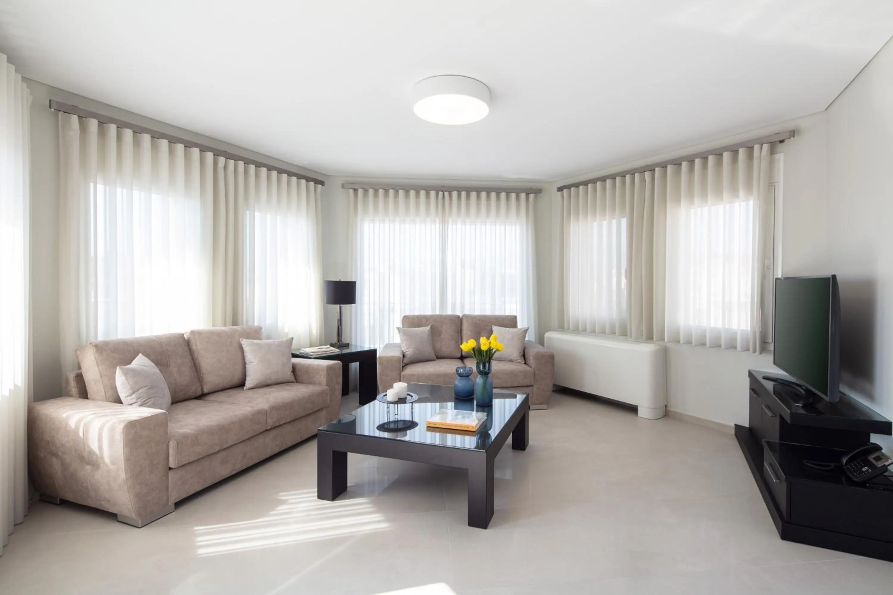 Living room in Piccadilly House