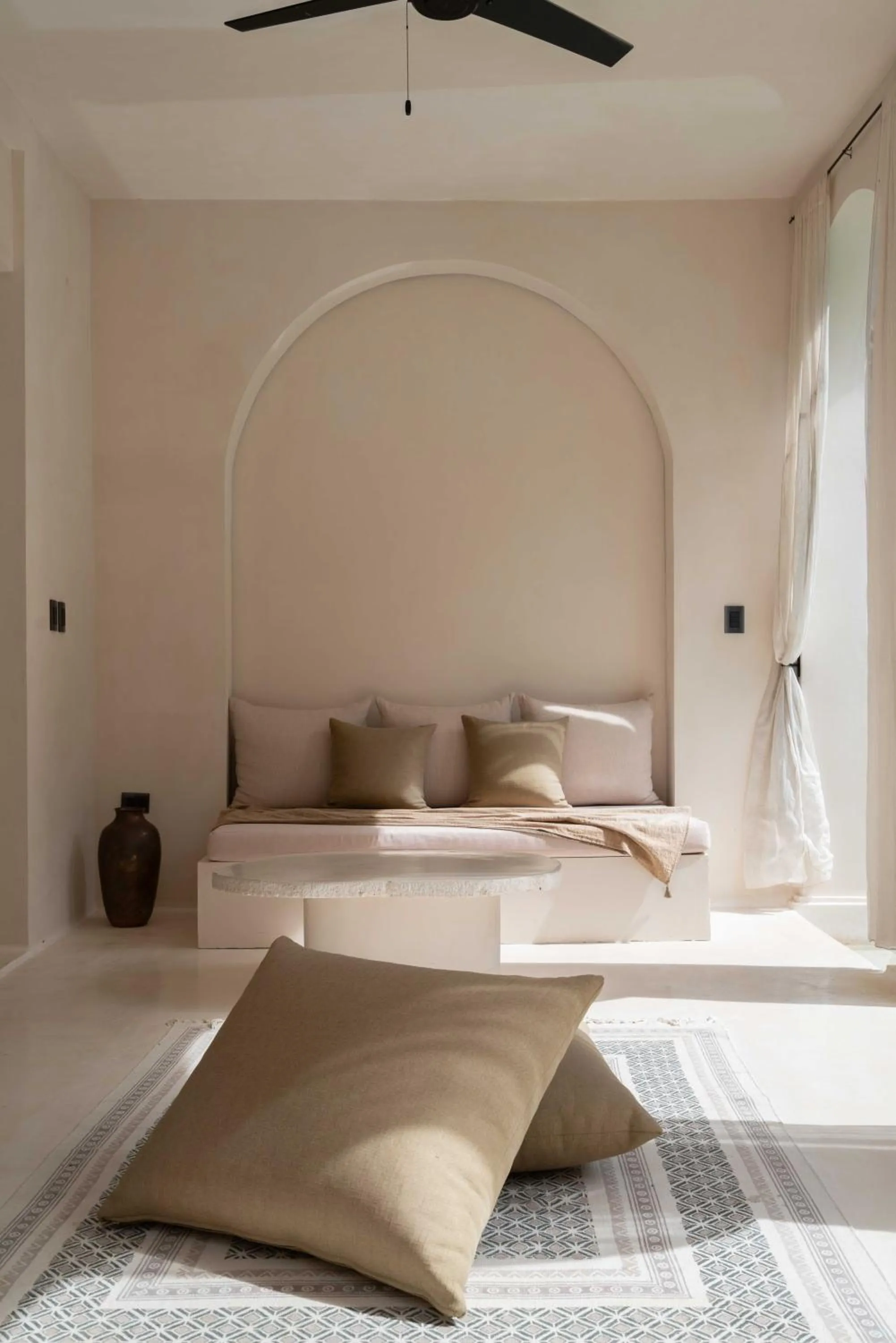 Bed in Anat Tantric Boutique Hotel