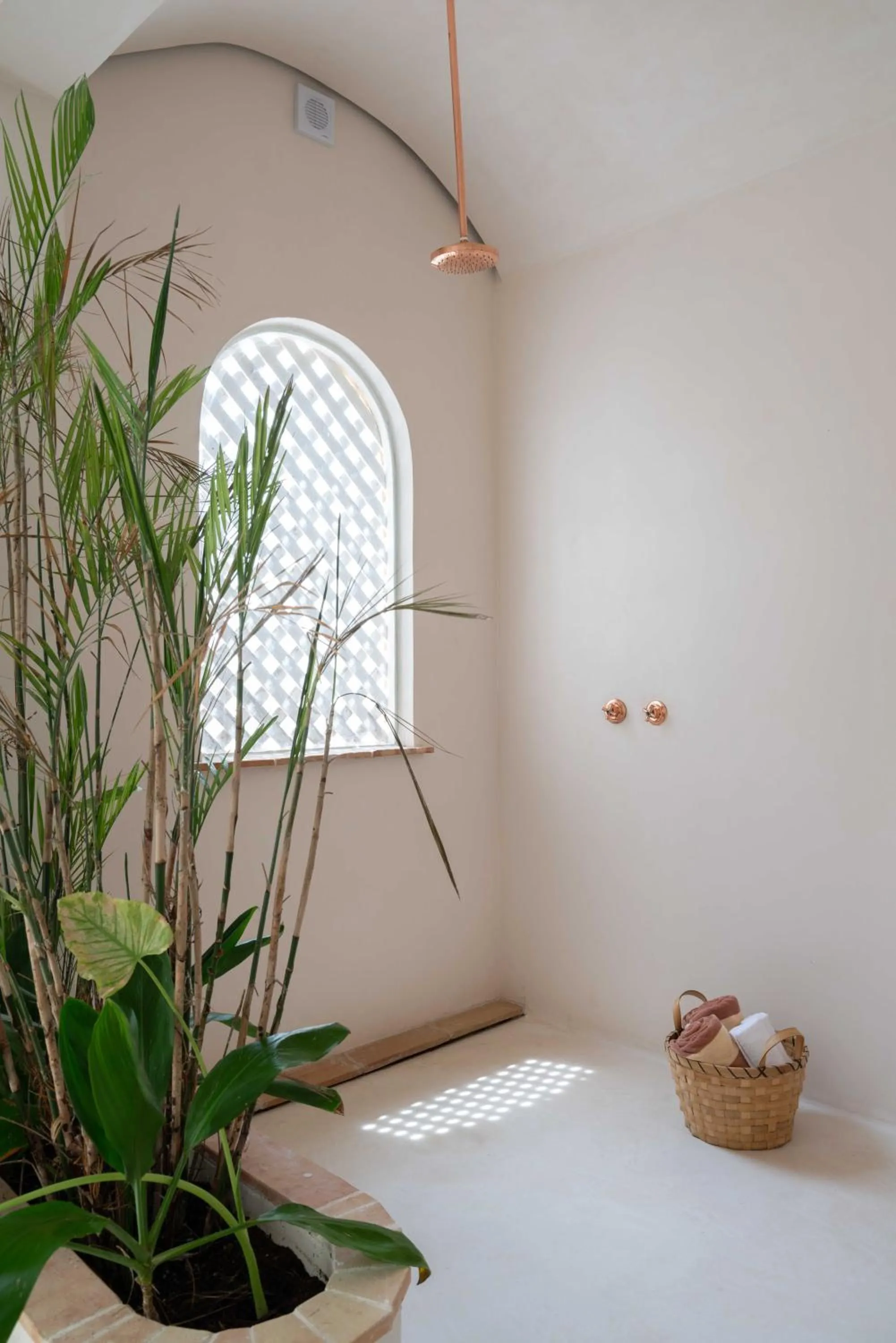 Bed in Anat Tantric Boutique Hotel