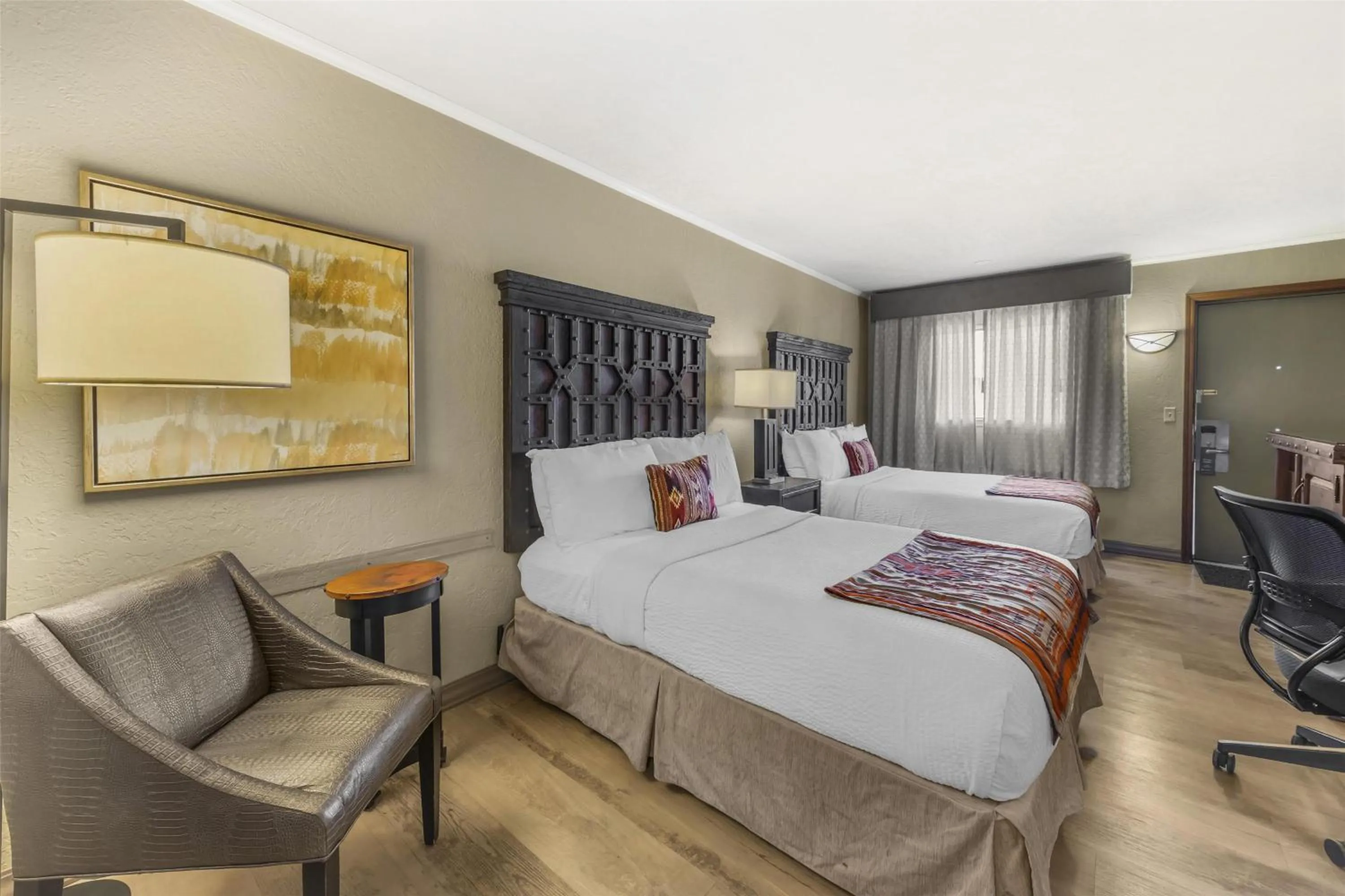 Photo of the whole room, Bed in Best Western Plus Weatherford