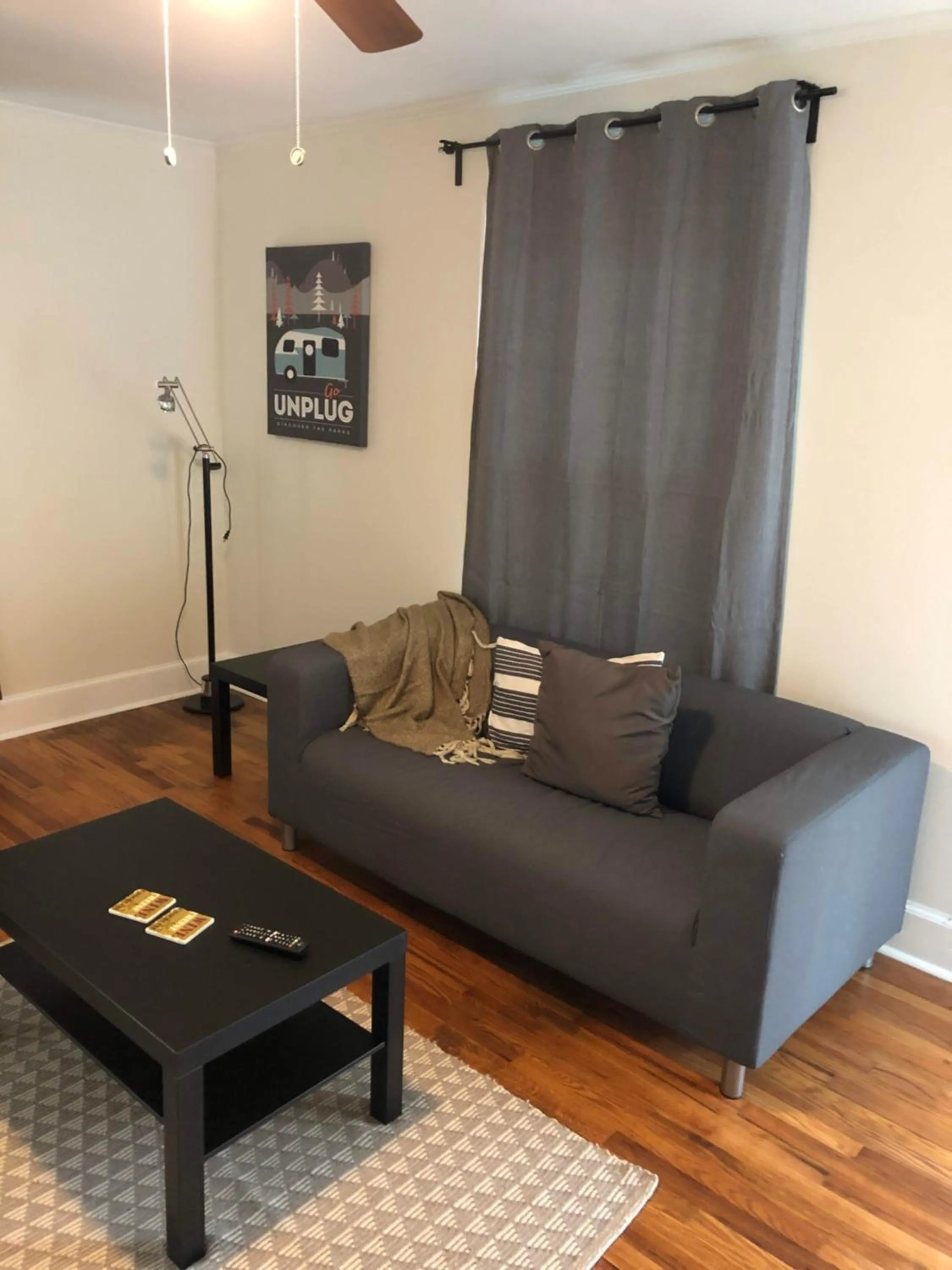 One-Bedroom Apartment in Renovated Space Close to Downtown - A