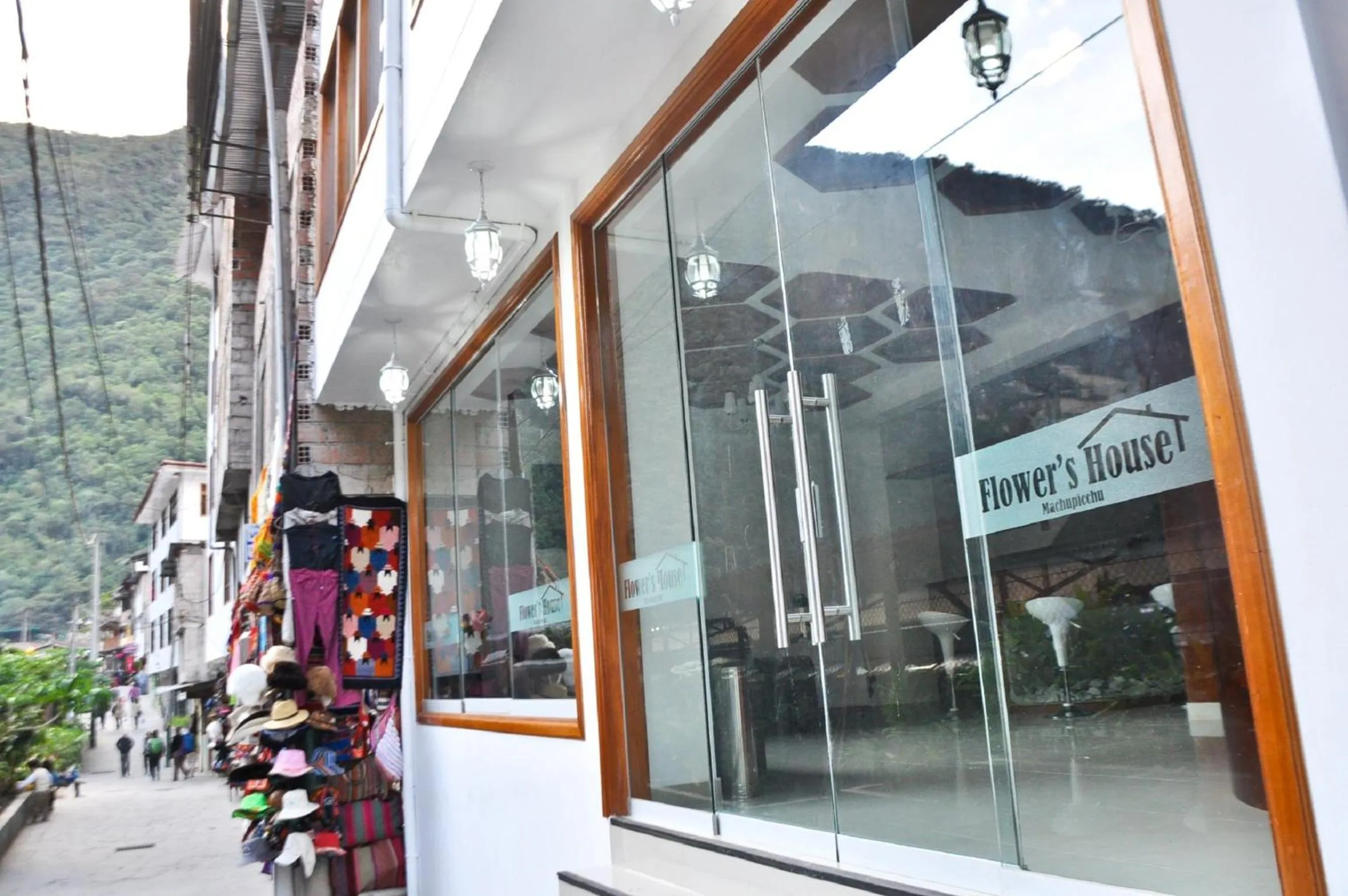 Facade/entrance in Flower's House MachuPicchu