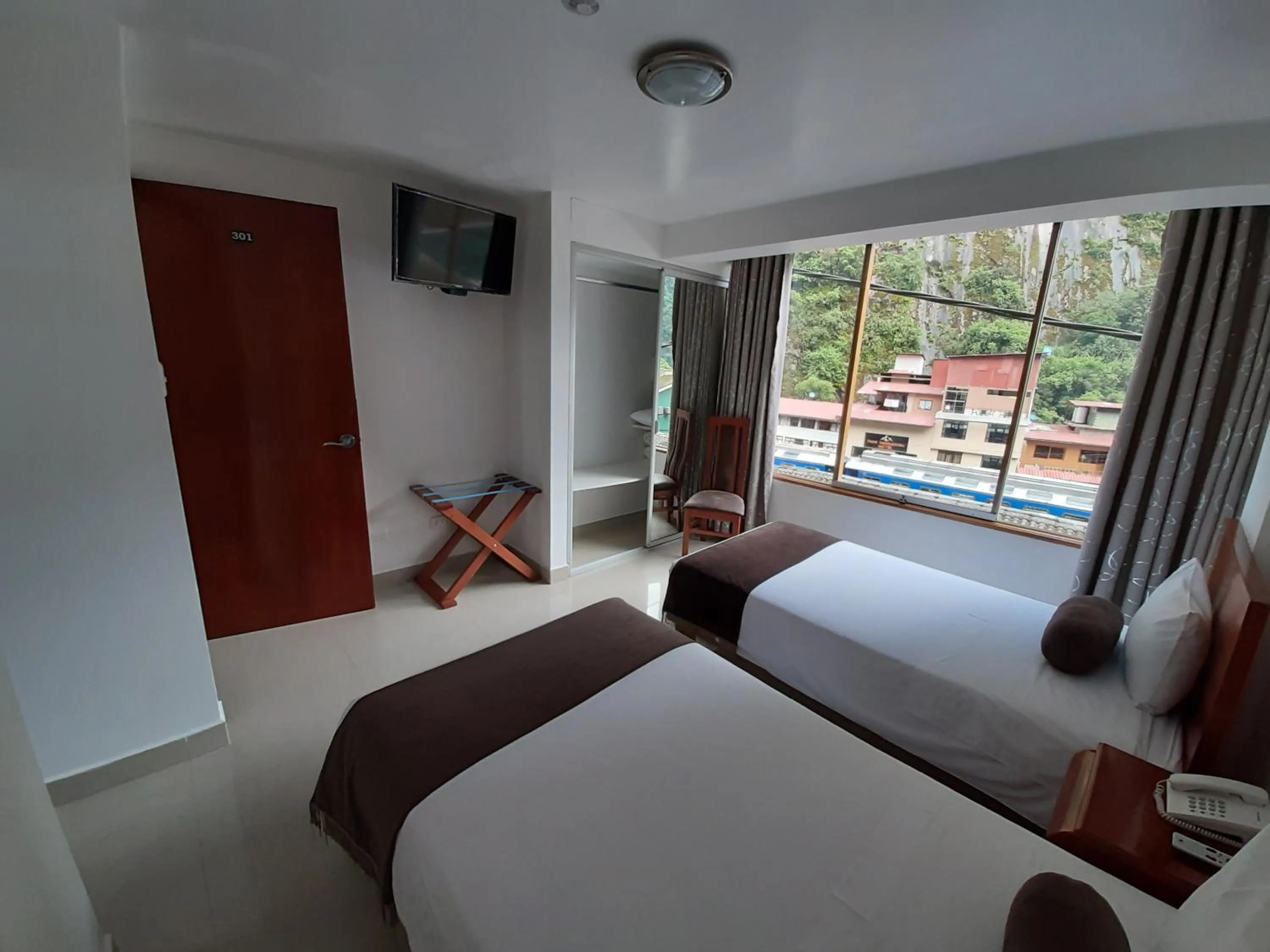 Bed in Flower's House MachuPicchu