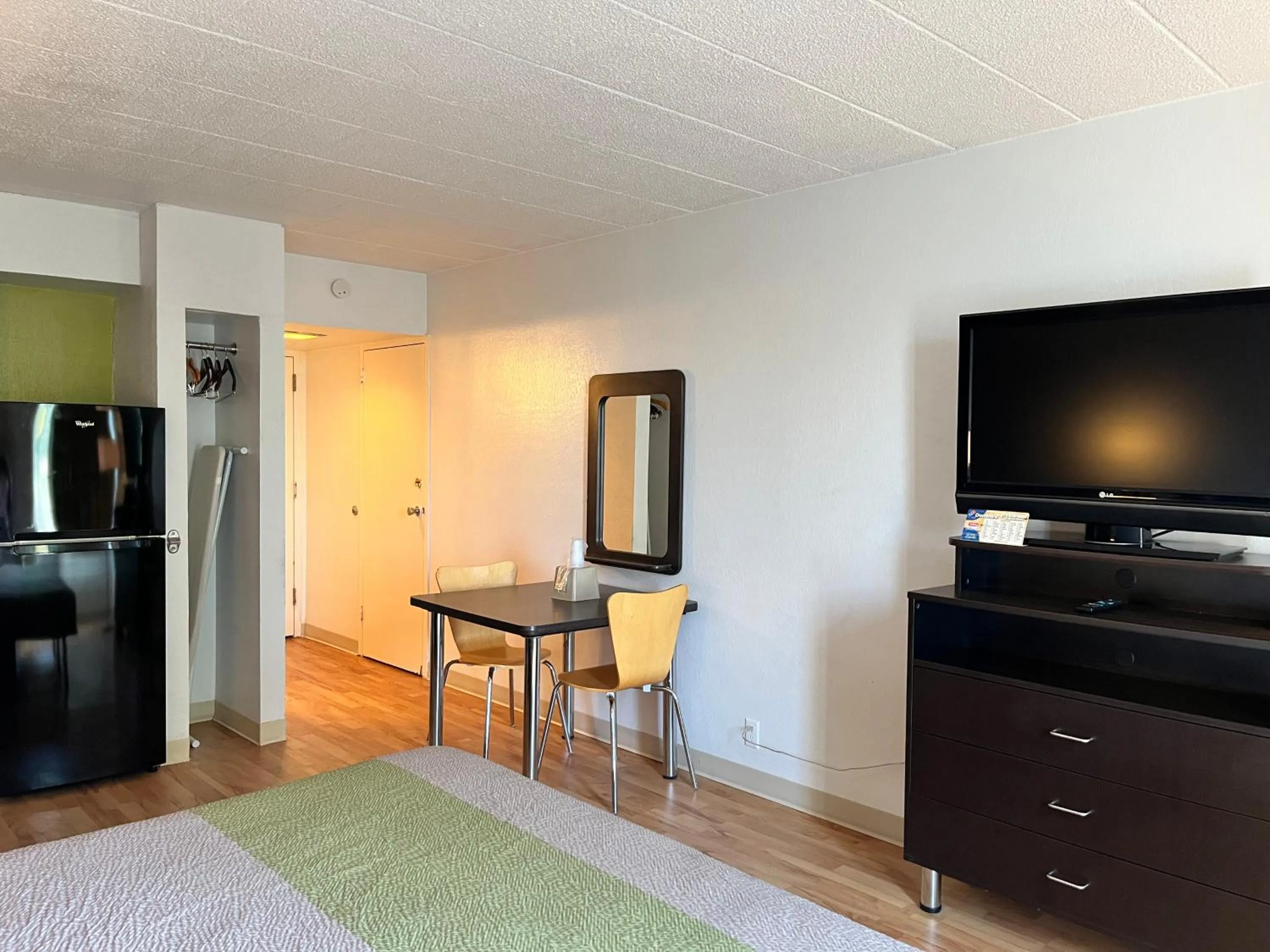 Studio 6 Suites Clarion, PA