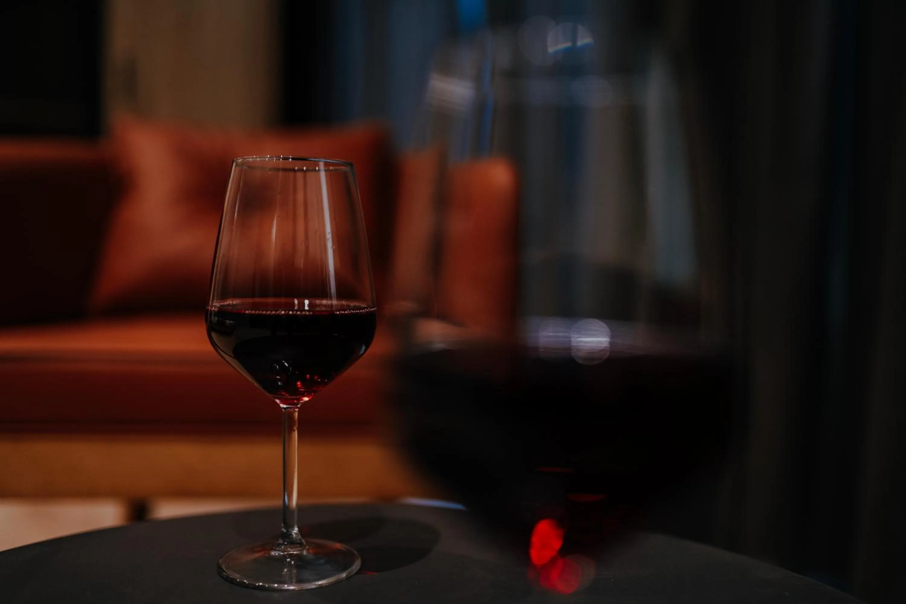 Seating area in Pier Hotel