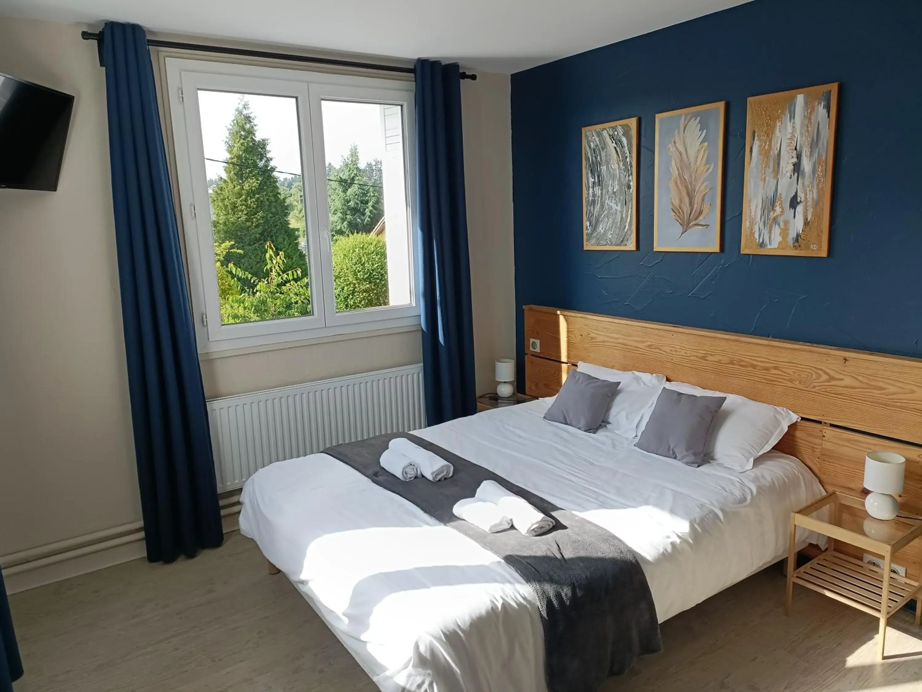 CONTACT HOTEL LE BOIS SAUVAGE CONTACT HOTEL LE BOIS SAUVAGE