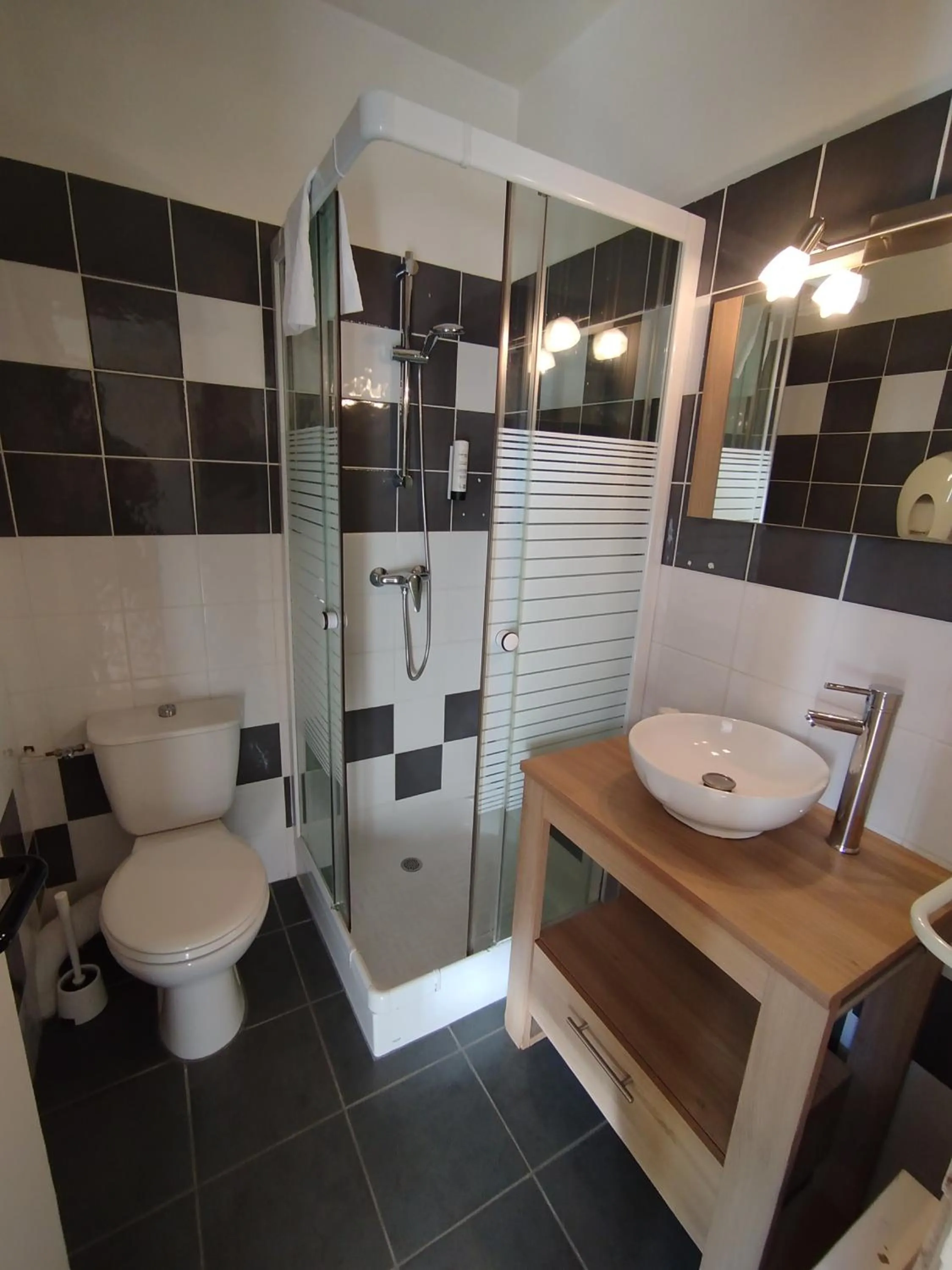 CONTACT HOTEL LE BOIS SAUVAGE