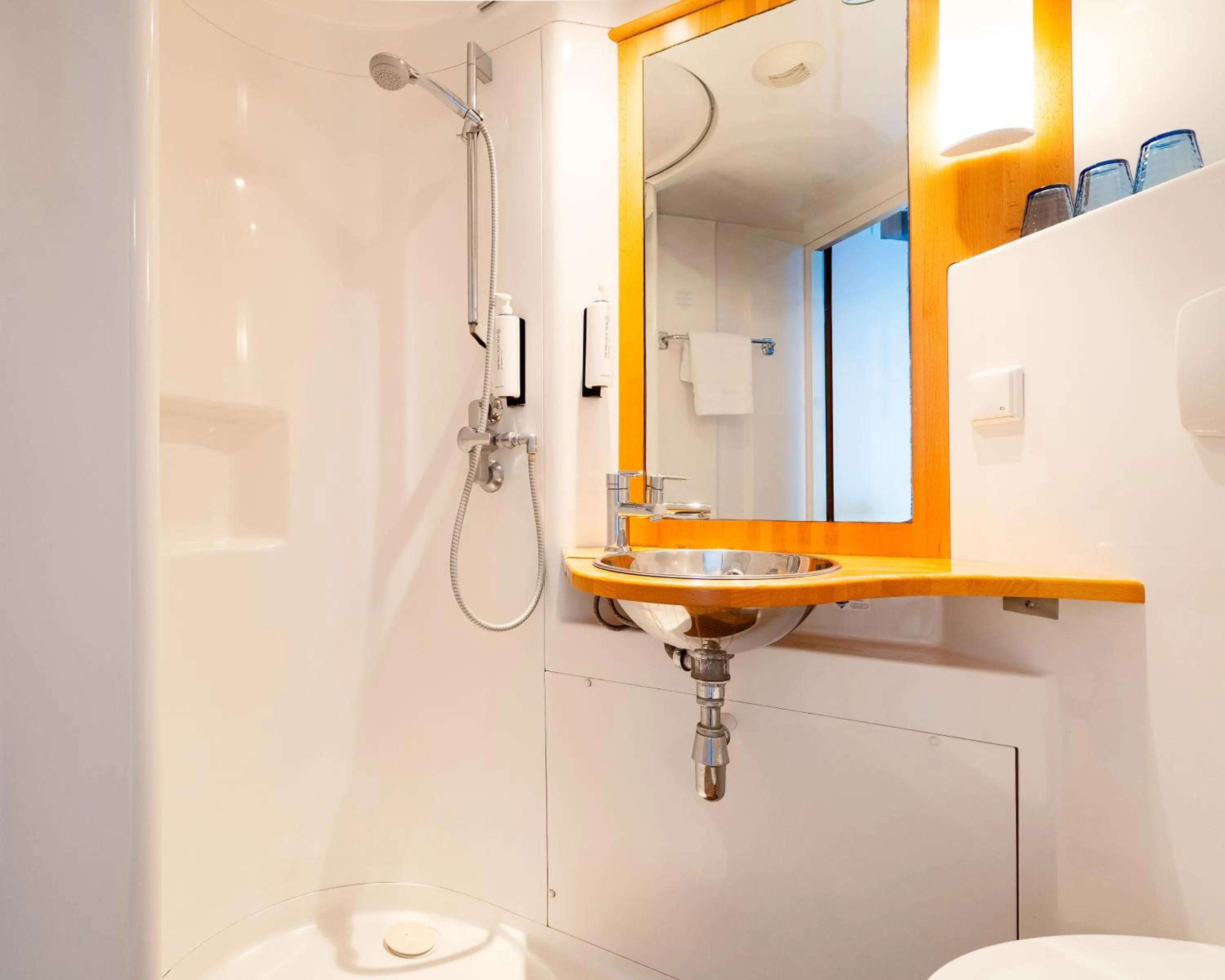 Bathroom in Martini Hotel