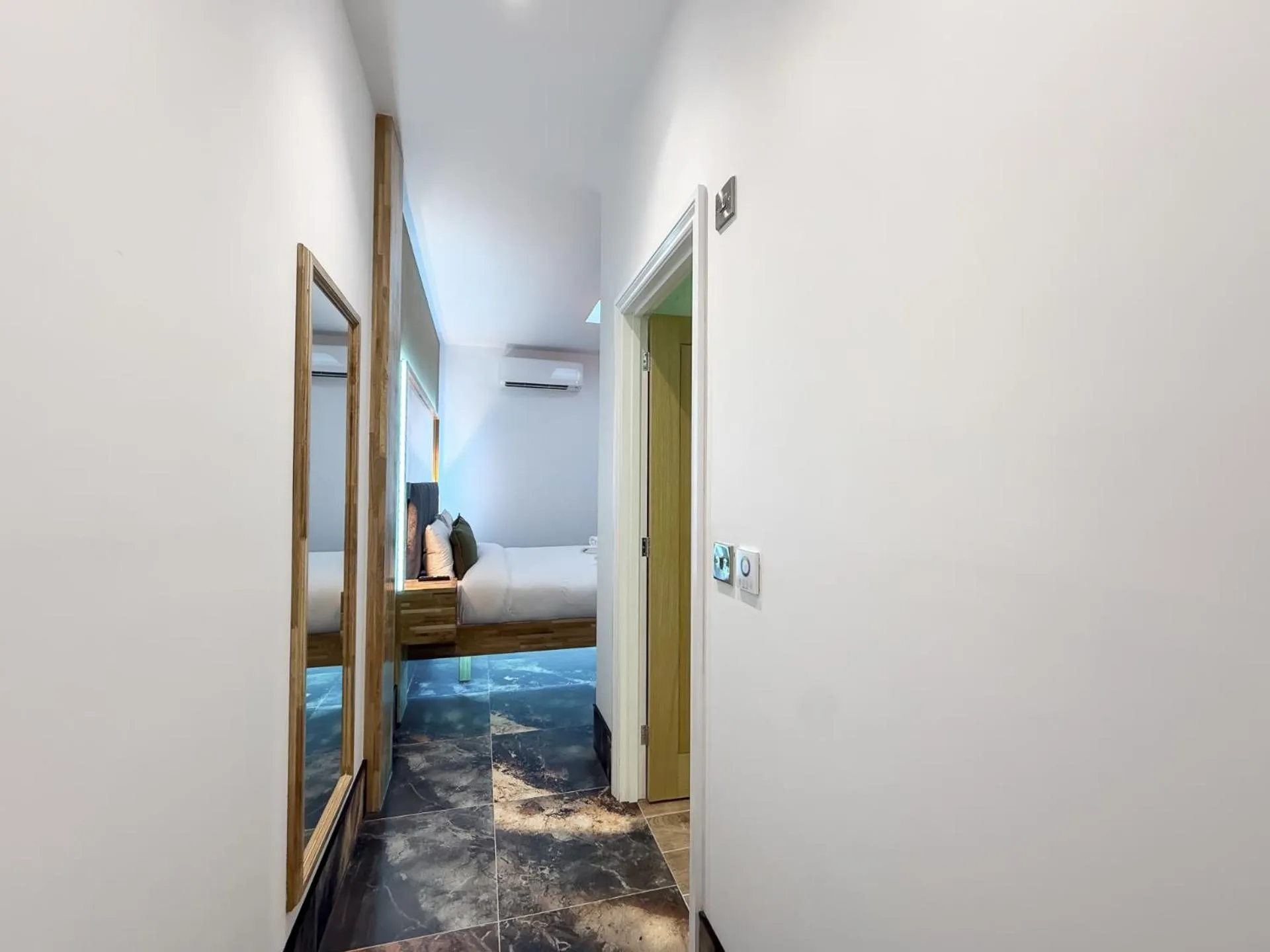 Bedroom, Bed in The Arundell Hotel